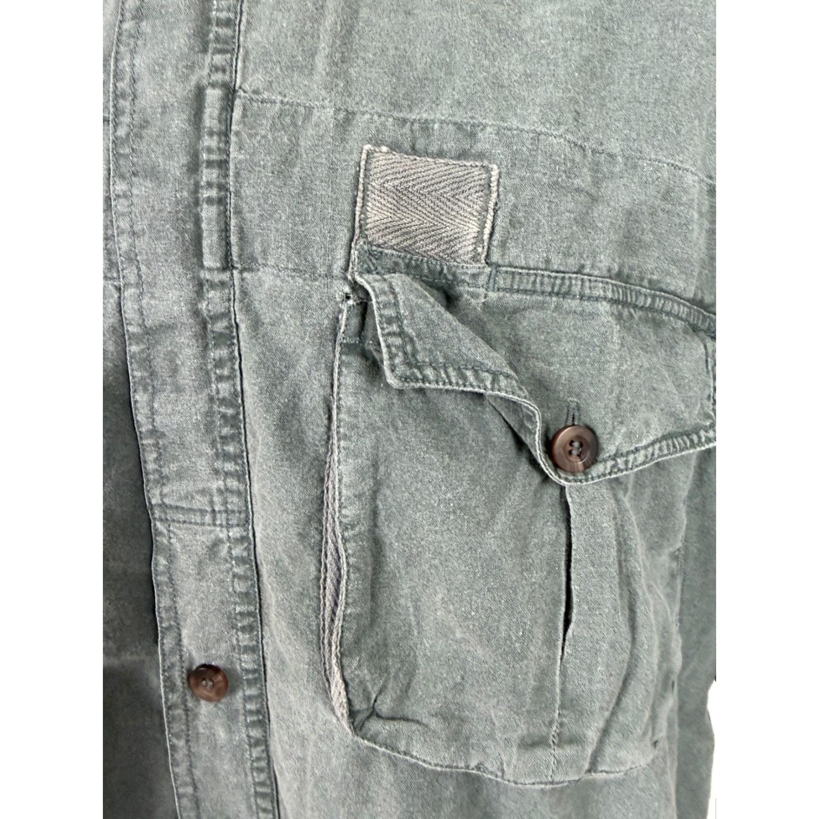 Vintage VINTAGE Fryday Club Shirt Men M Oversize Short Sleeve Button-Up 90s Green Midweight Cotton, 90s, Grunge, Outdoor, Travel Mens Size US M / EU 48-50 / 2 - 4 Thumbnail