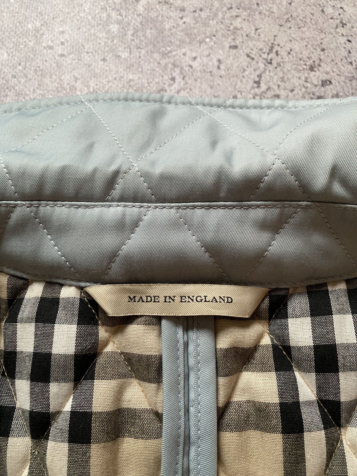 Burberry Vintage Burberry London Quilted Vest Women's Size Xs Luxury Size XS / US 0-2 / IT 36-38 - 5 Thumbnail