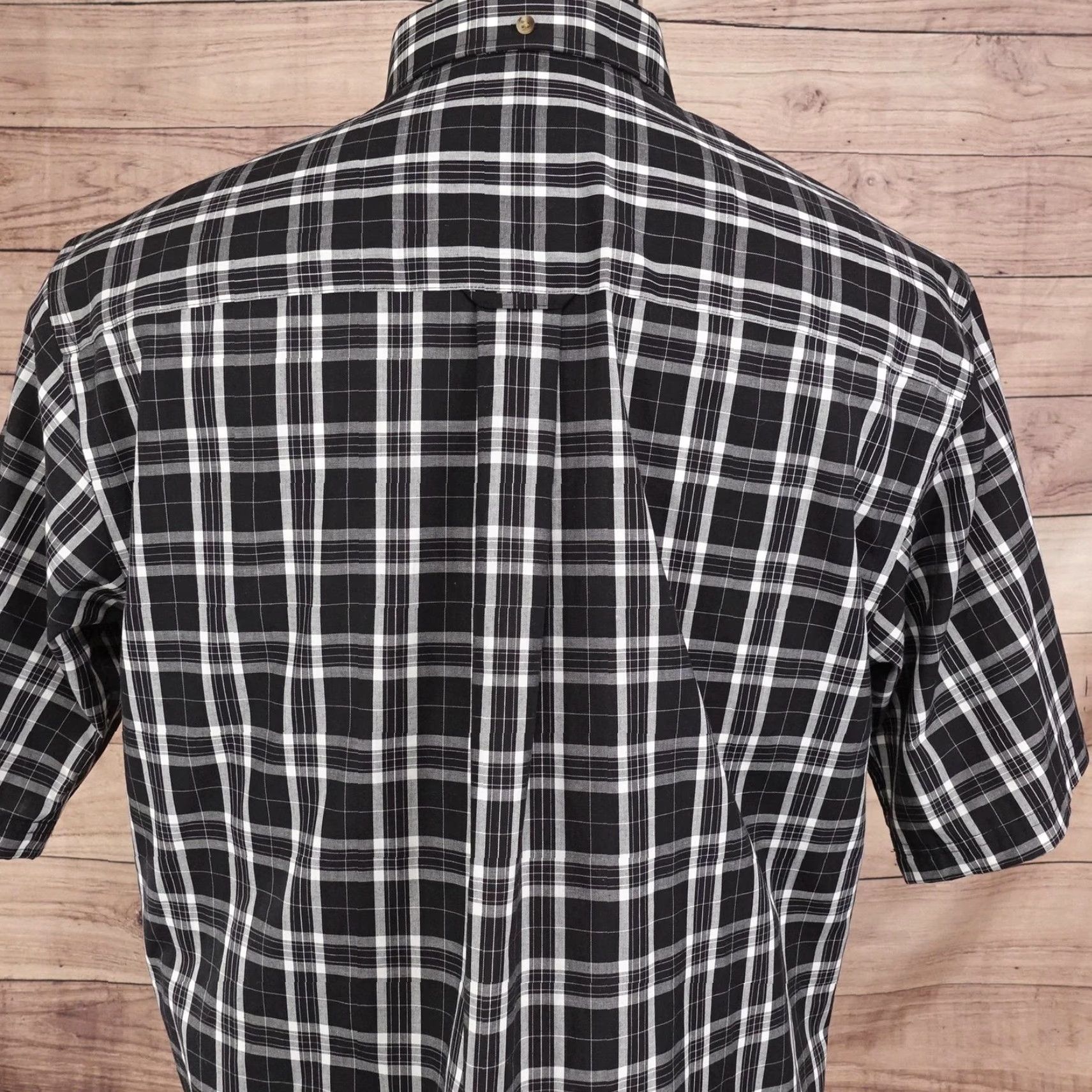 Roundtree & Yorke Roundtree & Yorke Shirt Mens Medium Black White Plaid Button Down Wrinkle Free Size US M / EU 48-50 / 2 - 5 Thumbnail