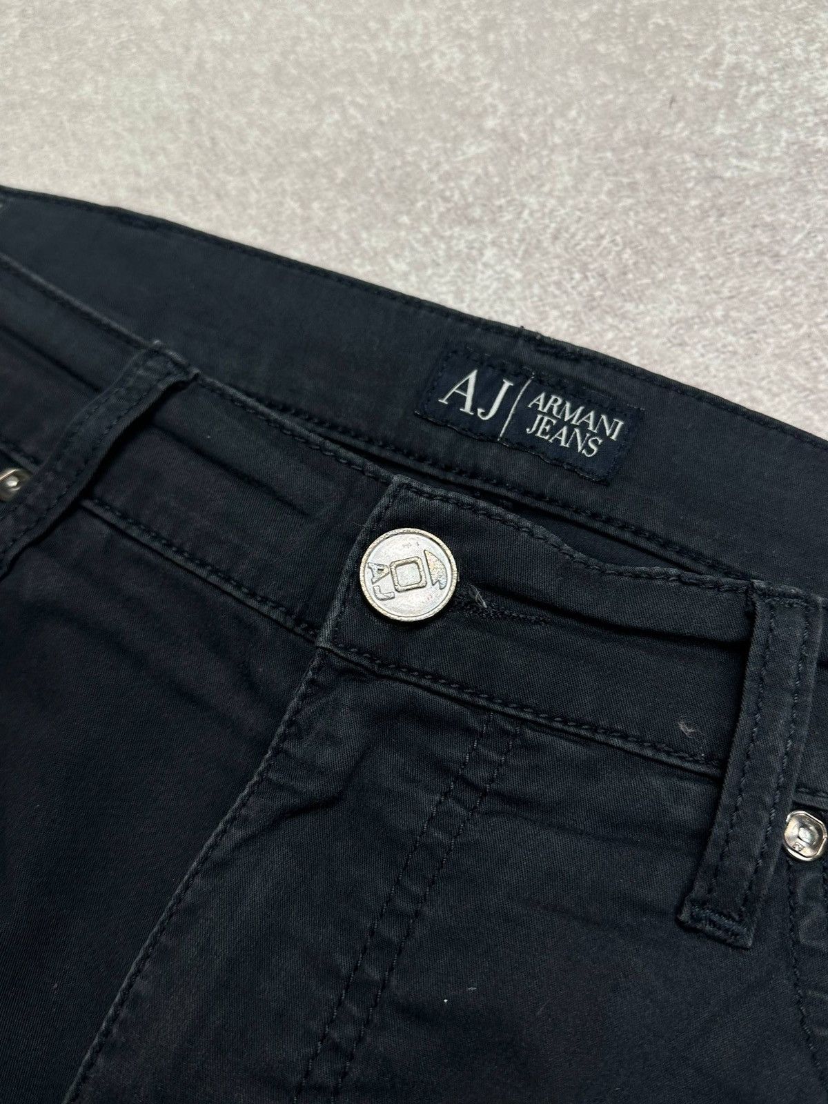 Emporio Armani Vintage Armani Metal Logo Chino Pants Rare 36 Size US 36 / EU 52 - 6 Thumbnail
