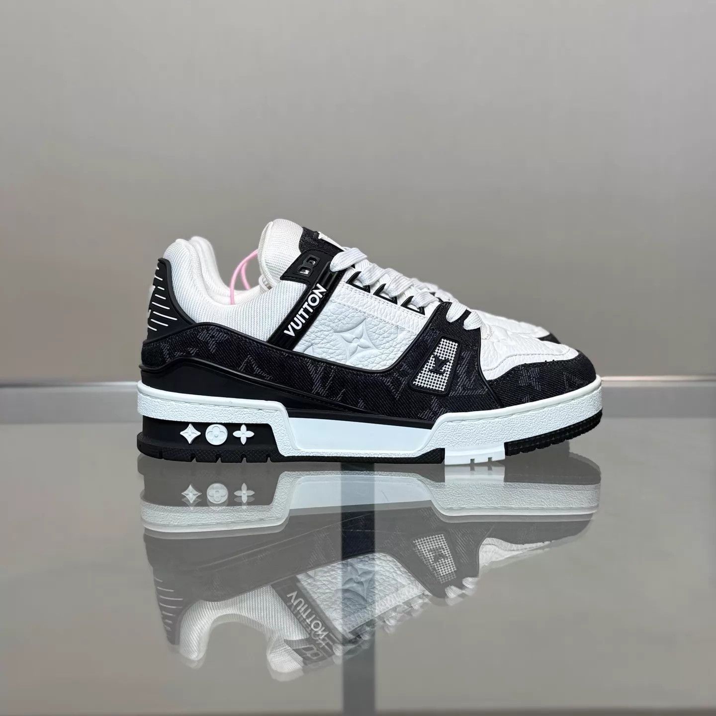 Louis Vuitton LV Trainer Black White Denim 36.5 Size US 6 / IT 36 - 3 Thumbnail