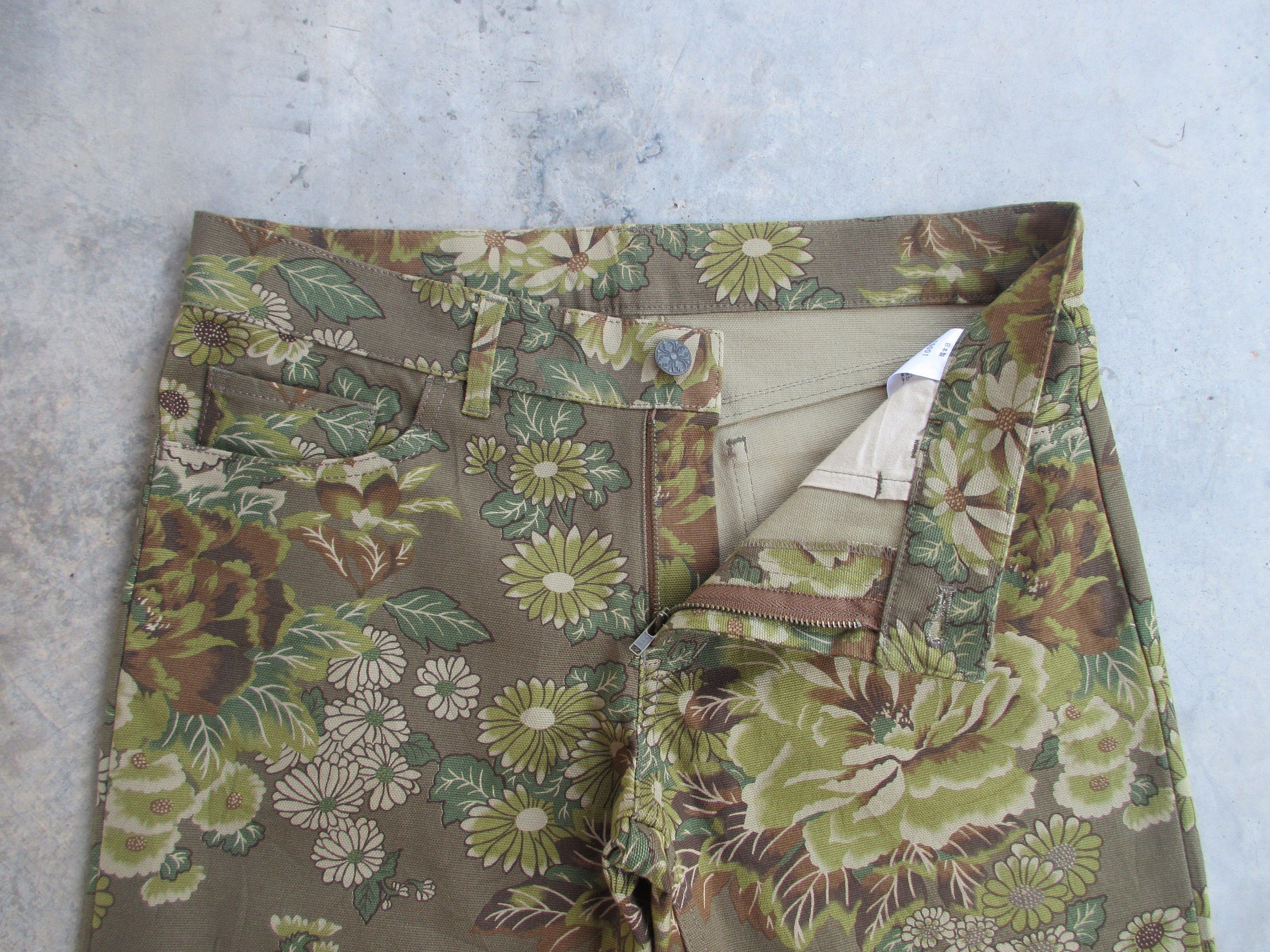Japanese Brand FLARED JAPANESE CHEALSEA OLD FLORAL ABSTRACT LOWRISE SLIM Size US 28 / EU 44 - 2 Thumbnail