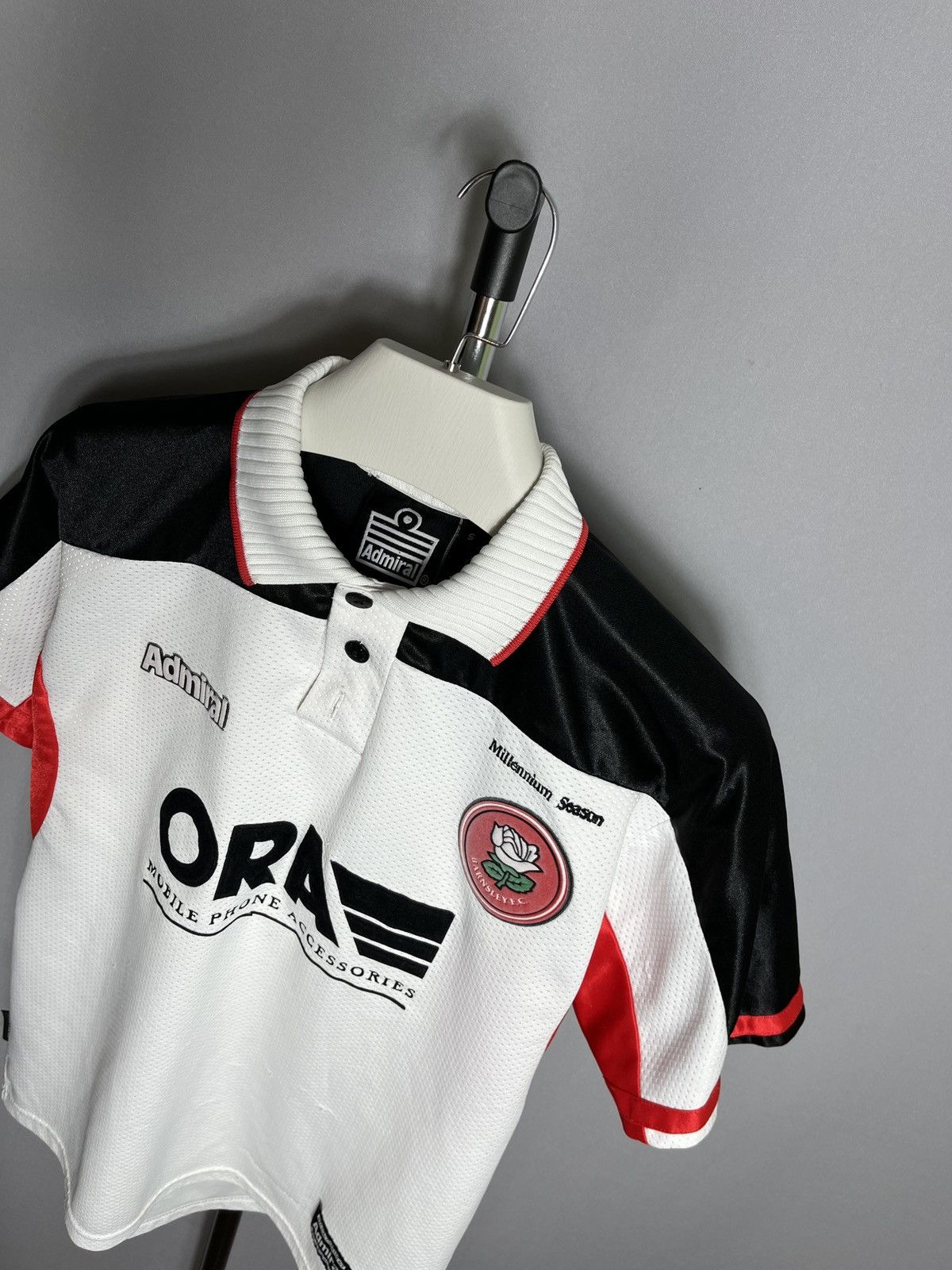 Other Barnsley FC 1999 2000 Away Admiral #11 Darren Barnard Shirt Size US S / EU 44-46 / 1 - 4 Thumbnail