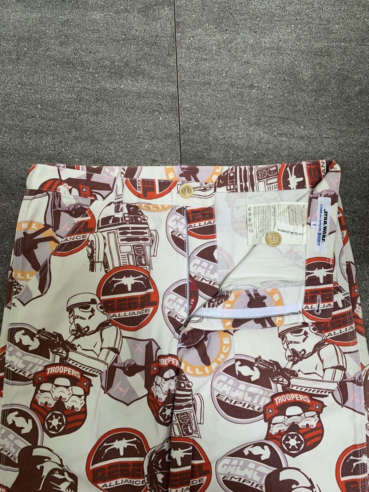 Comme des Garcons SHIRT × Star Wars Printed Graphic Pants Size US 32 / EU 48 - 6 Thumbnail