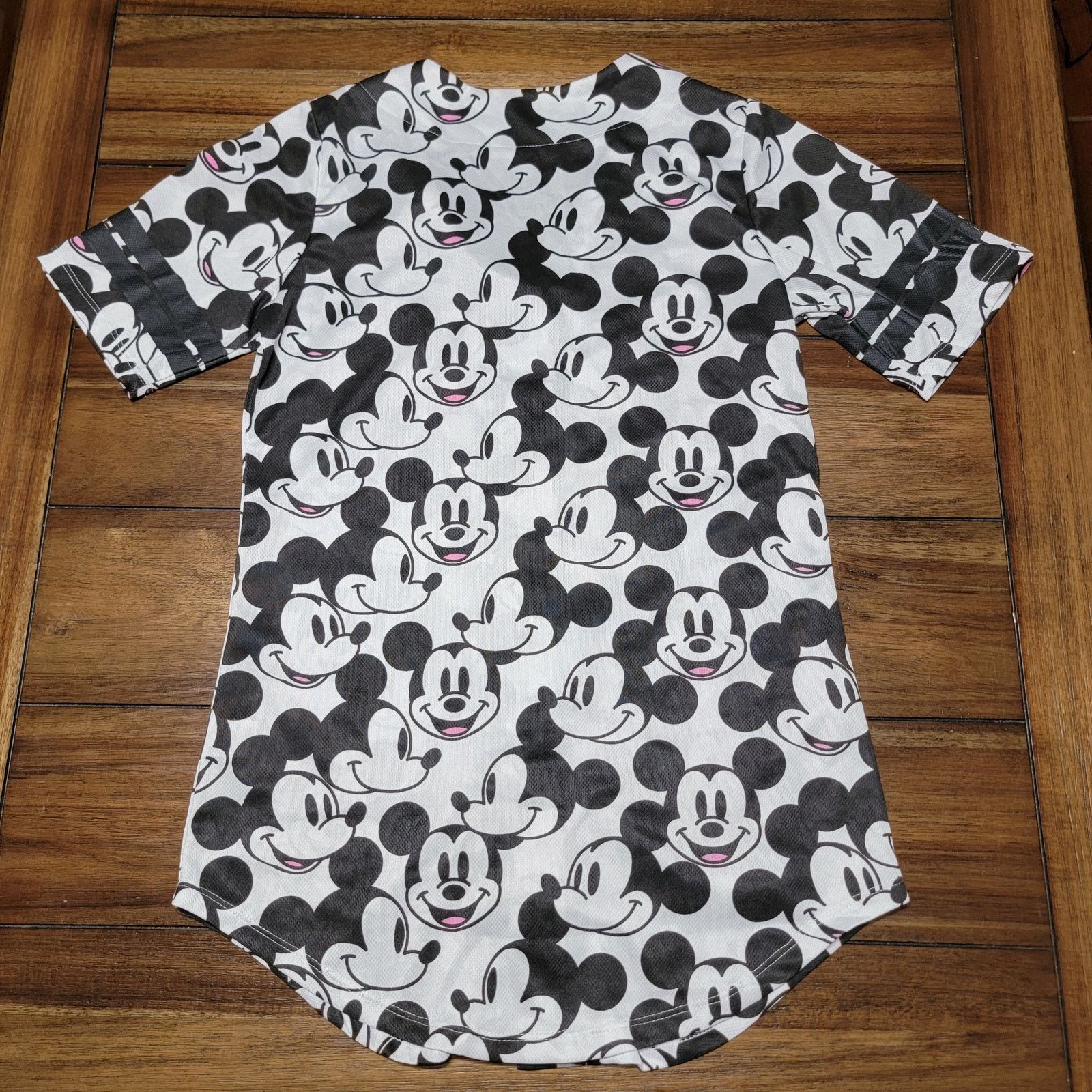 Disney Disney Mickey Mouse B&W Button Up Jersey - Size Medium Size M / US 6-8 / IT 42-44 - 3 Thumbnail