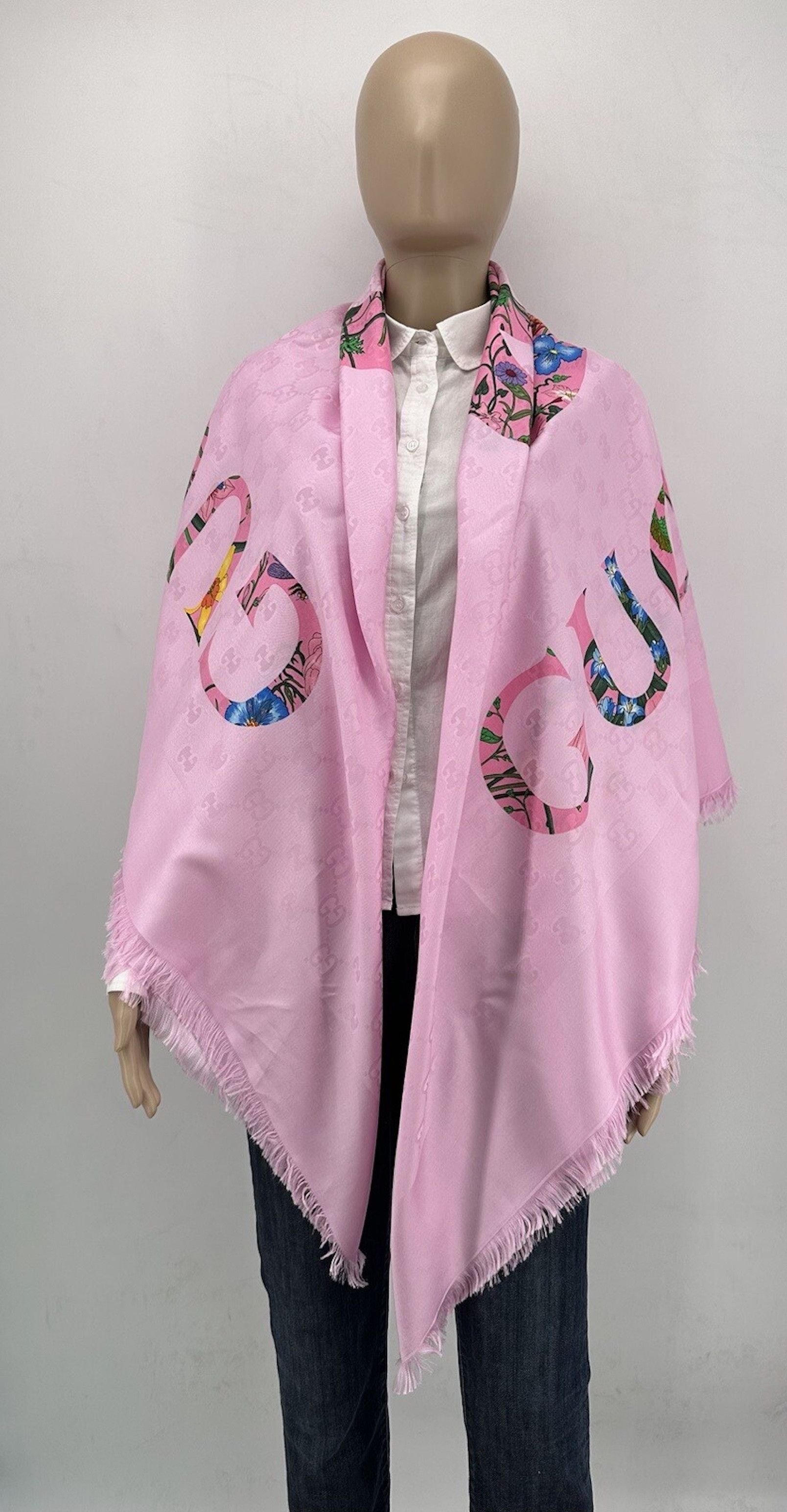 Gucci New Gucci Scarves 140x140cm Size ONE SIZE - 4 Thumbnail