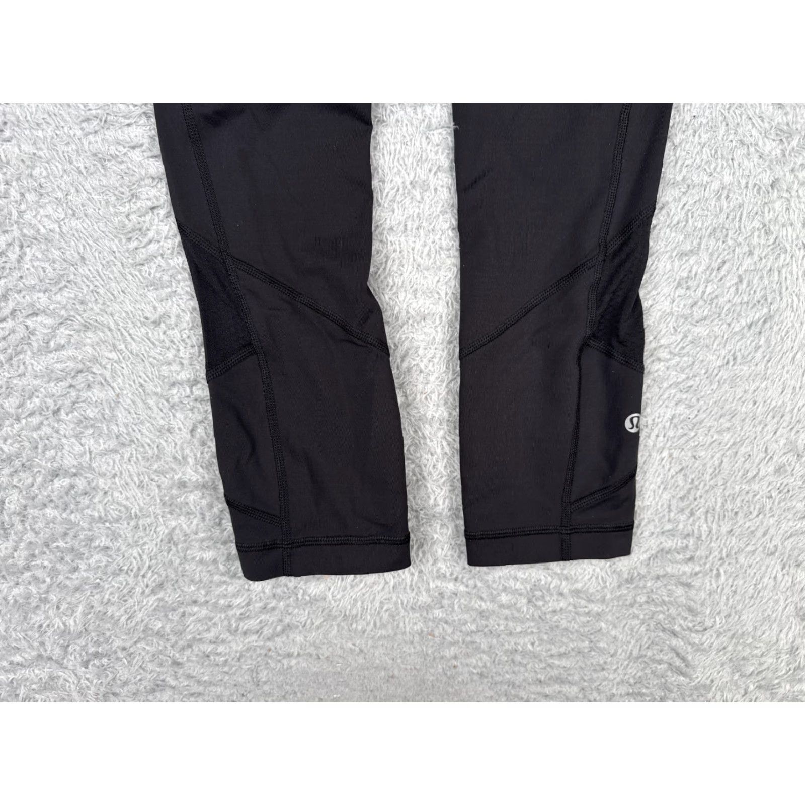 Lululemon Lululemon Pants Womens 4 Black Pace Rival Crop Full-On Luxtreme 22" W6AV0S Lululemon Luxtreme Cropped Yoga Activewear 22 in Inseam Women Black Size 27" / US 4 / IT 40 - 3 Thumbnail