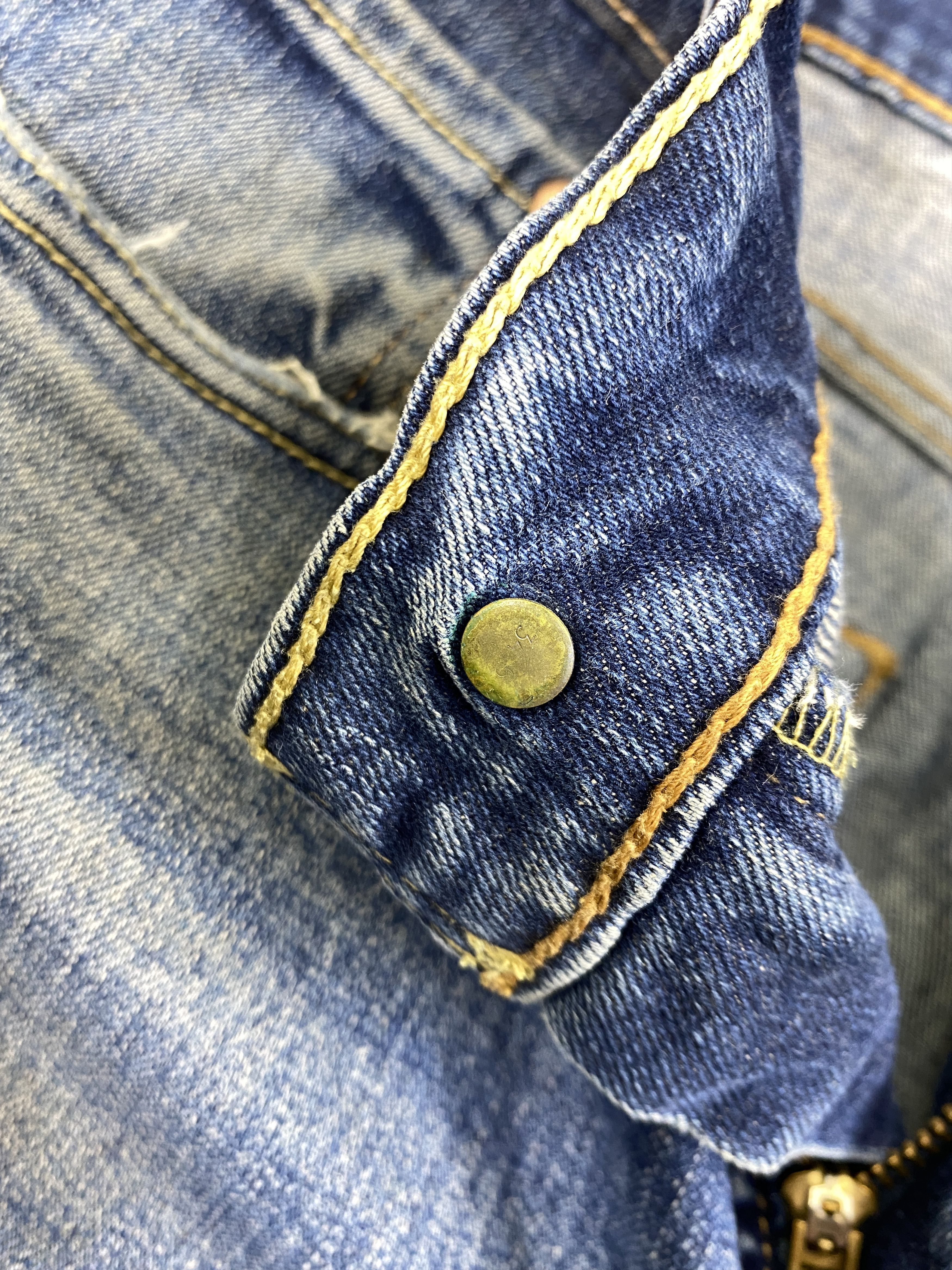 Levi's Distressed Blue Levi's 512 Jeans 35x29.5 Denim -JN2003 Size US 35 - 6 Thumbnail
