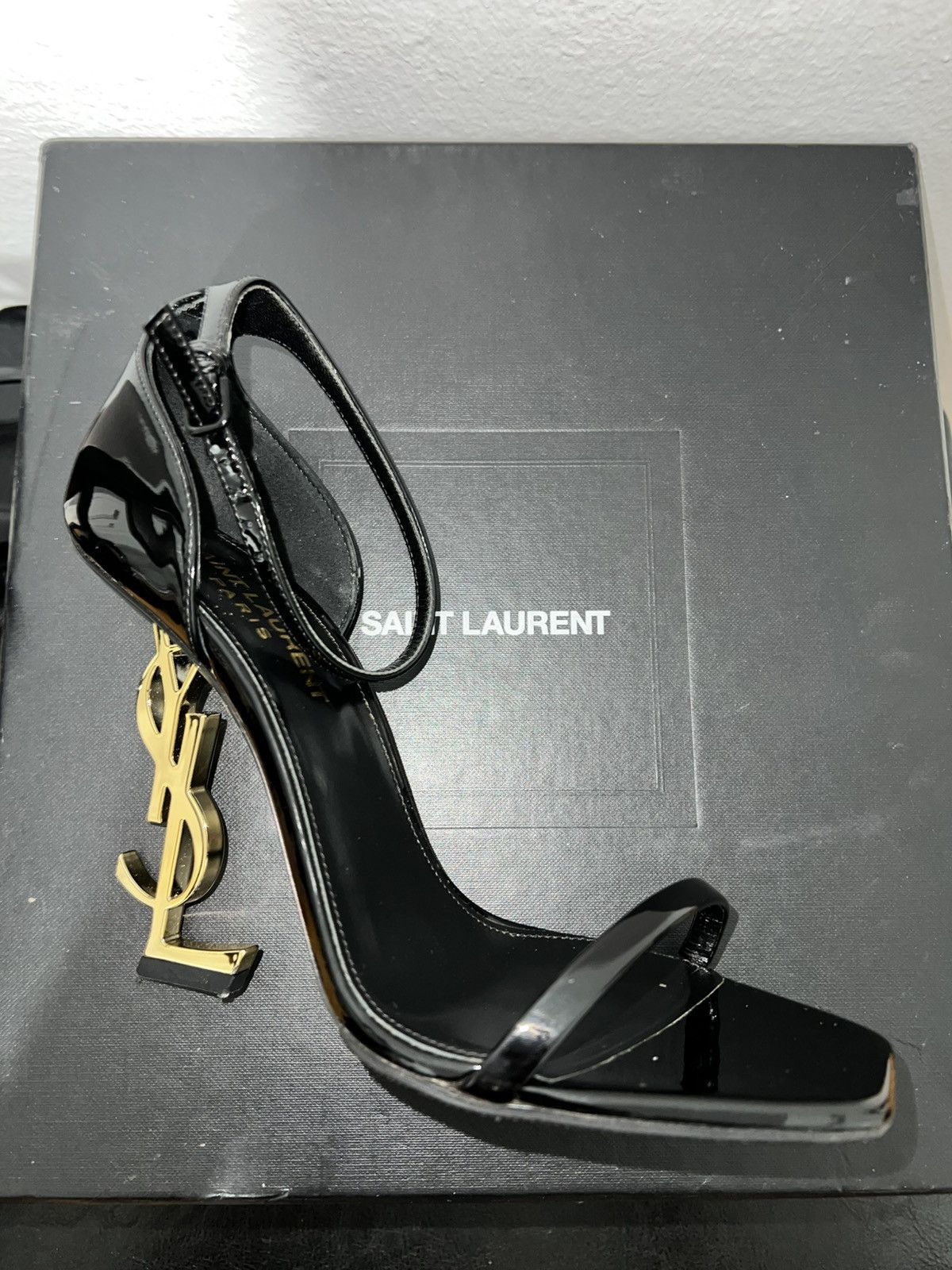 Yves Saint Laurent YSL Heels *SOUGHT AFTER* *RARE* Size US 7 / IT 37 - 7 Thumbnail