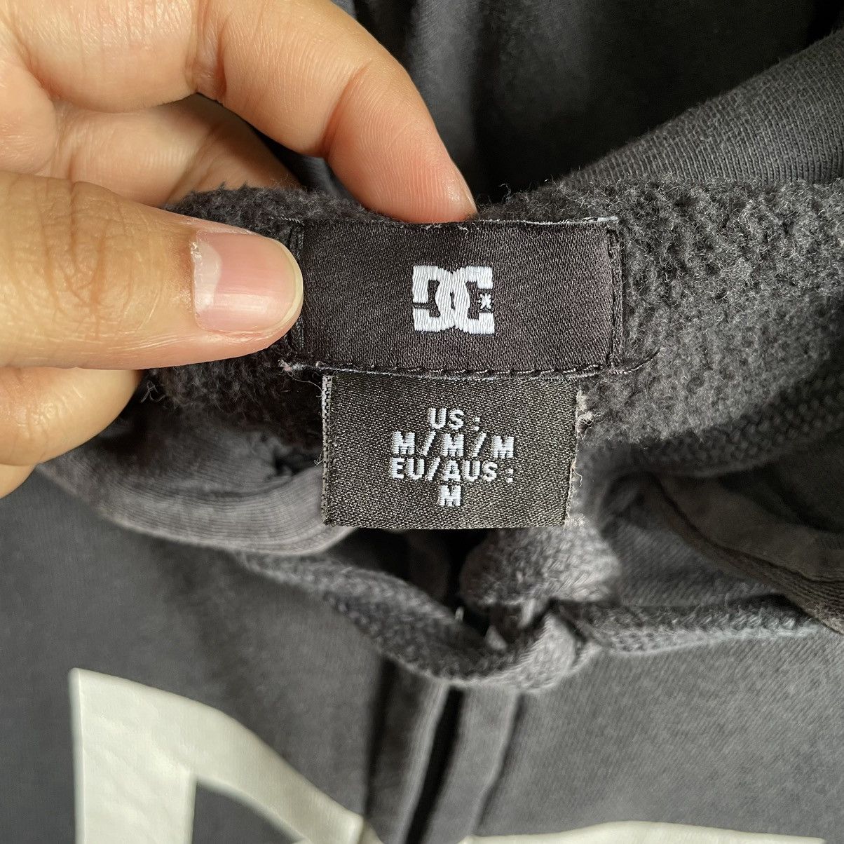 DC × Vintage Vintage DC Big Logo Hoodie Size US M / EU 48-50 / 2 - 4 Thumbnail