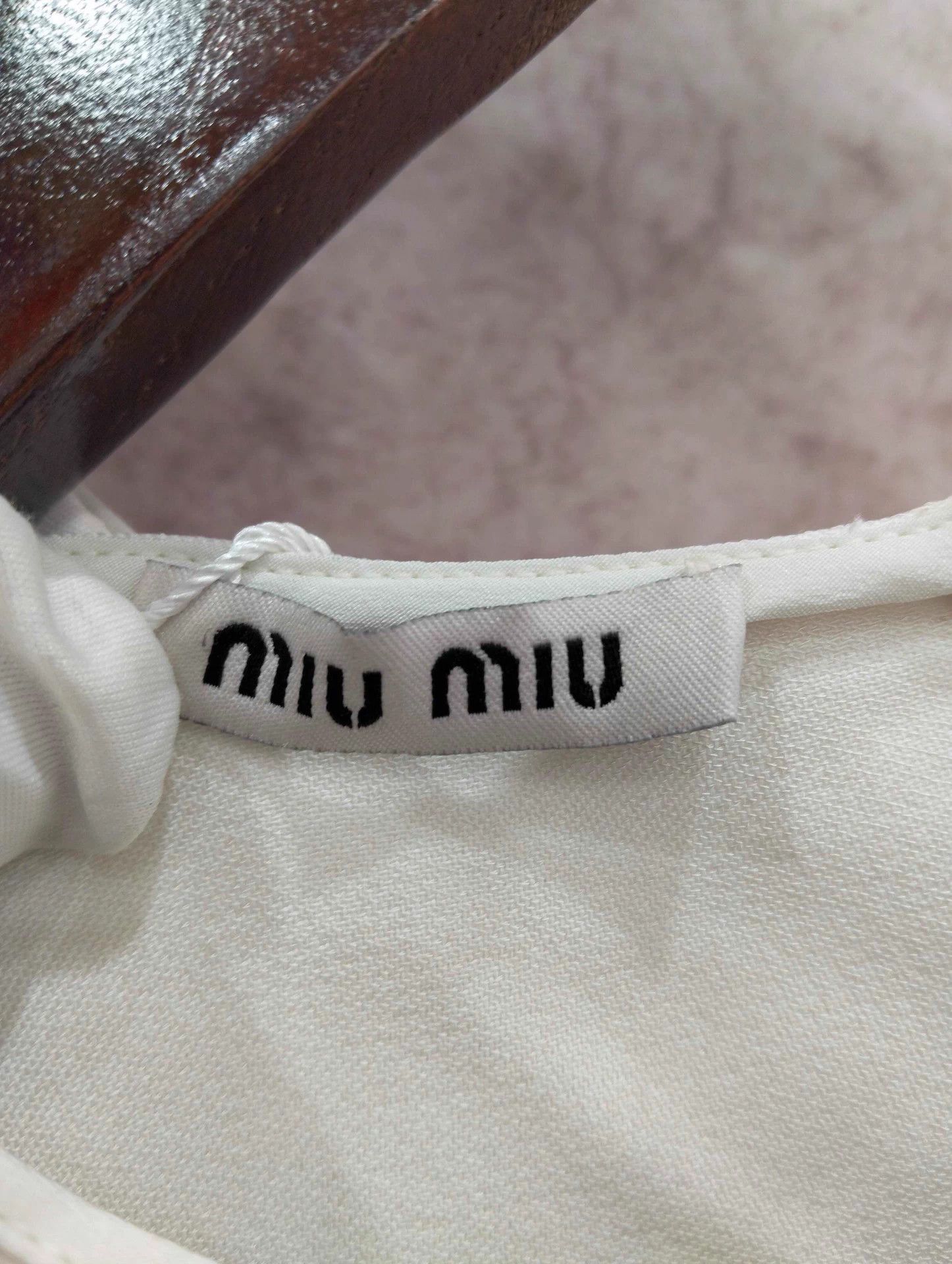 Miu Miu MIU MIU Diamond-encrusted white sleeveless top 40 Size S / US 4 / IT 40 - 4 Thumbnail