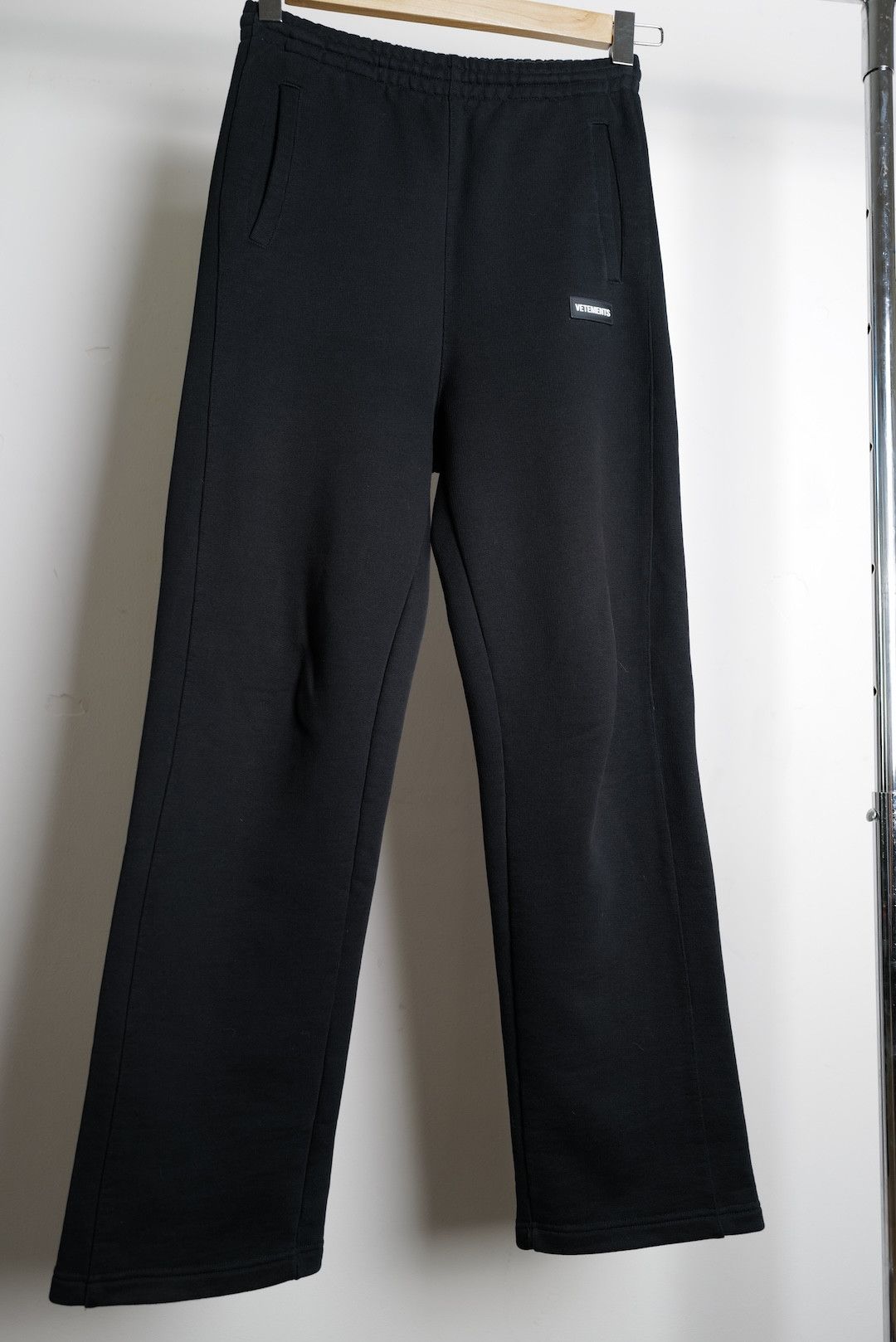 Vetements JERSEY TRACKPANTS Size US 30 / EU 46 - 7 Thumbnail