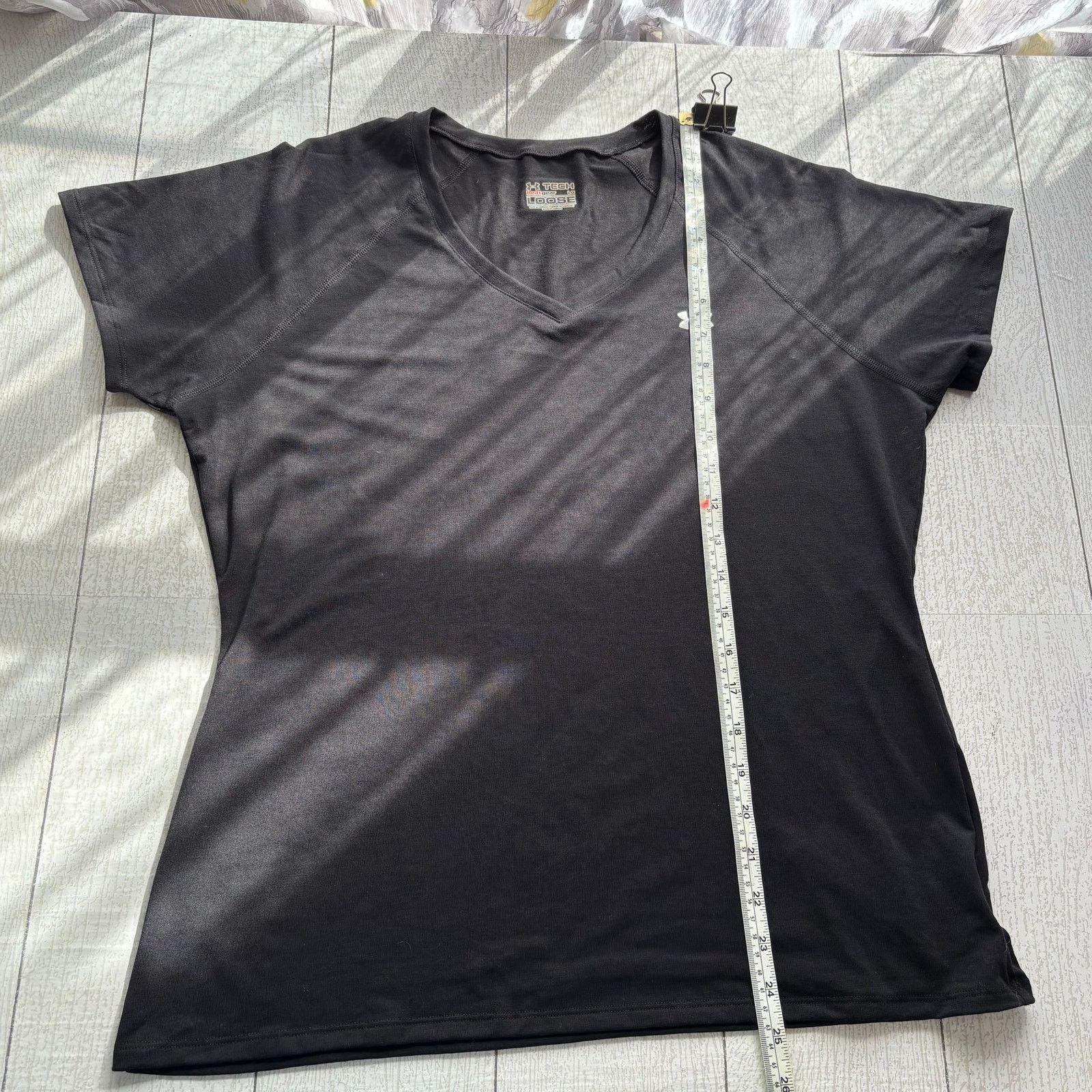 Under Armour Under Armour Tech HeatGear Black V-Neck T-Shirt Large NWT Size L / US 10 / IT 46 - 3 Thumbnail