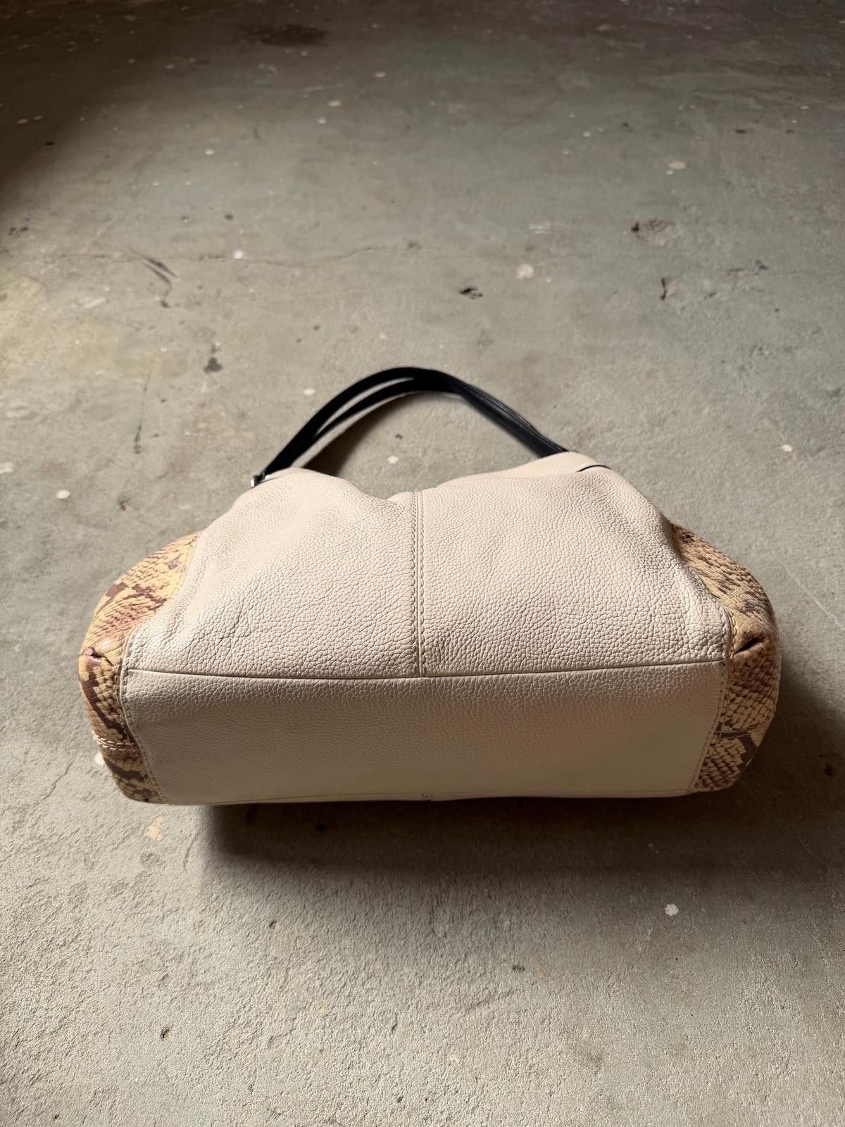 Coach Coach Lexy Snakeskin Embossed Shoulder Bag Ivory Size ONE SIZE - 9 Thumbnail