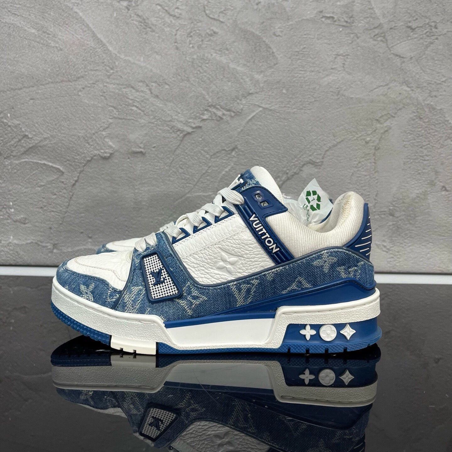 Louis Vuitton LV Trainer Blue White Denim UK2.5/EU36.5 98 New Size US 5 / IT 35 - 4 Thumbnail