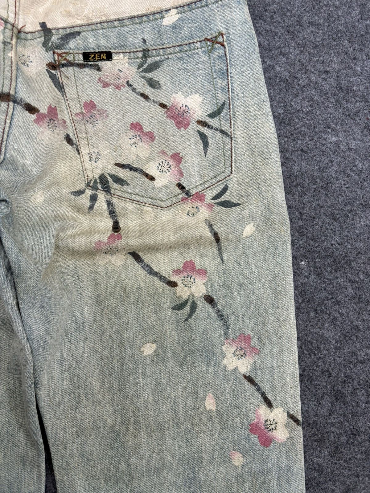 Japanese Brand 💥Denim Art💥ZEN Kyoto Style Japan Faded Floral Denim F569 Size US 30 / EU 46 - 18 Thumbnail