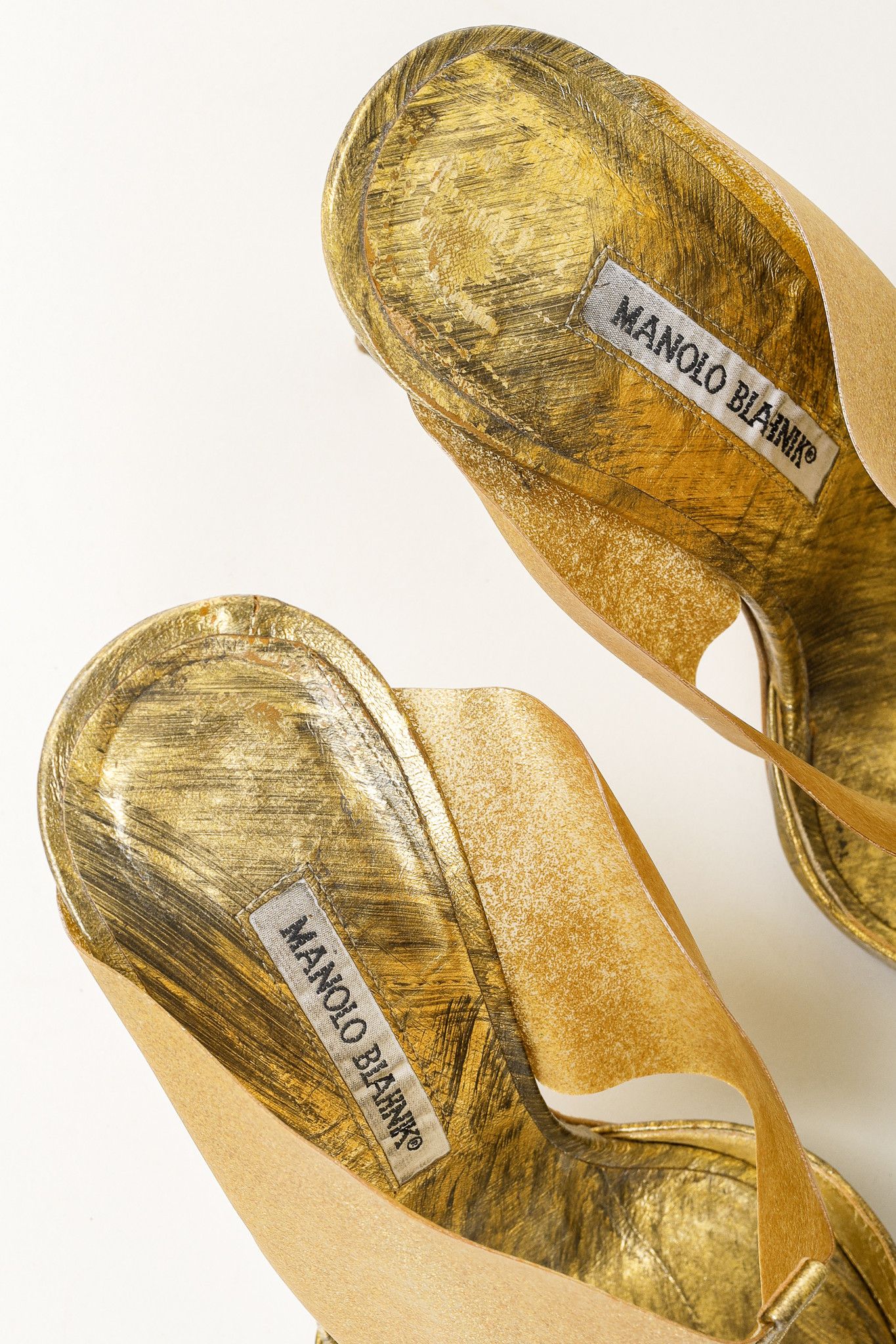 Manolo Blahnik Manolo Blahnik Rip Brushed Gold Slide On T-Vamp Heel Sandals Size US 8 / IT 38 - 9 Thumbnail