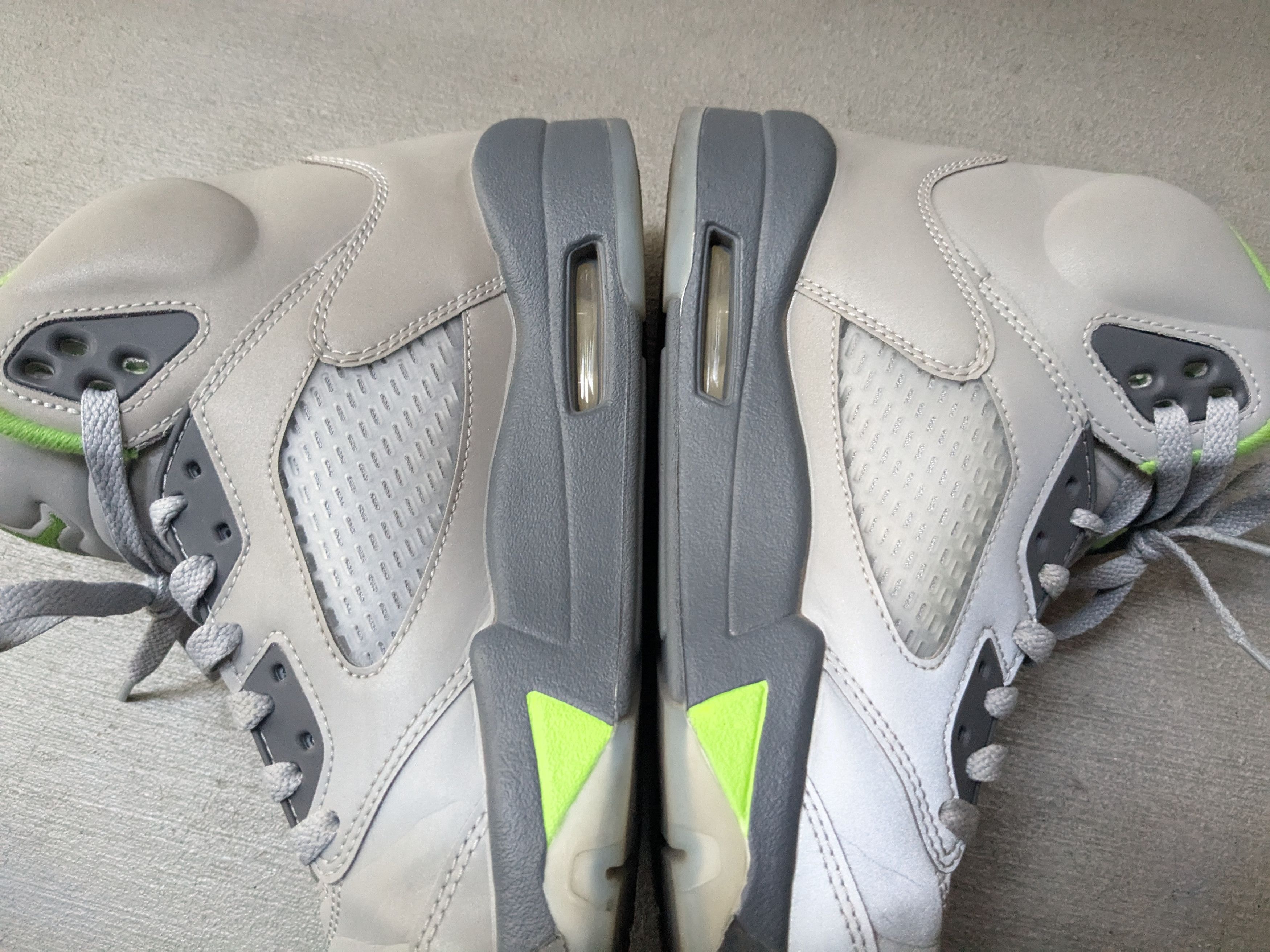 Jordan Brand Nike Air Jordan 5 Retro Green Bean DM9014-003 Metallic Size US 9 / EU 42 - 9 Thumbnail