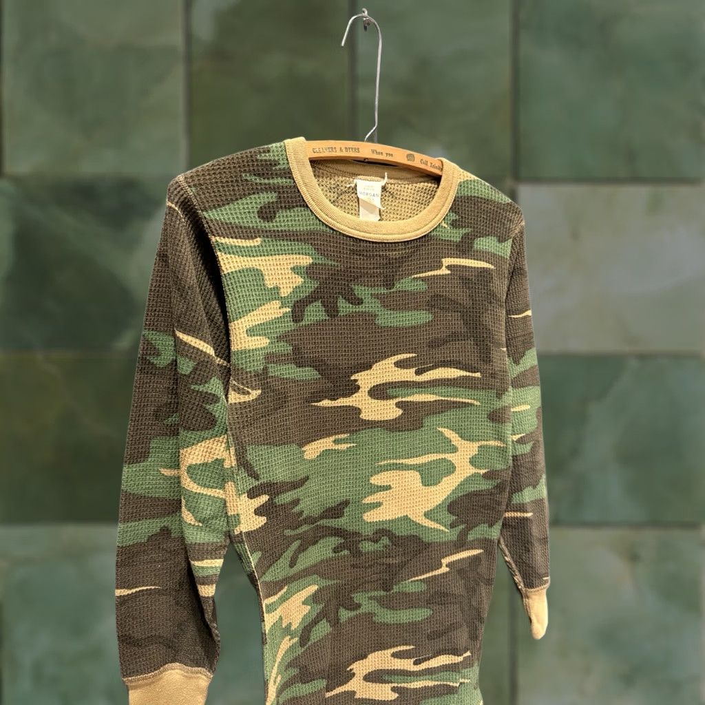 Vintage Vintage Morgan Mills Thermal Shirt Large Camo Waffle Long Sleeve 90’s Mens Size US L / EU 52-54 / 3 - 1 Thumbnail