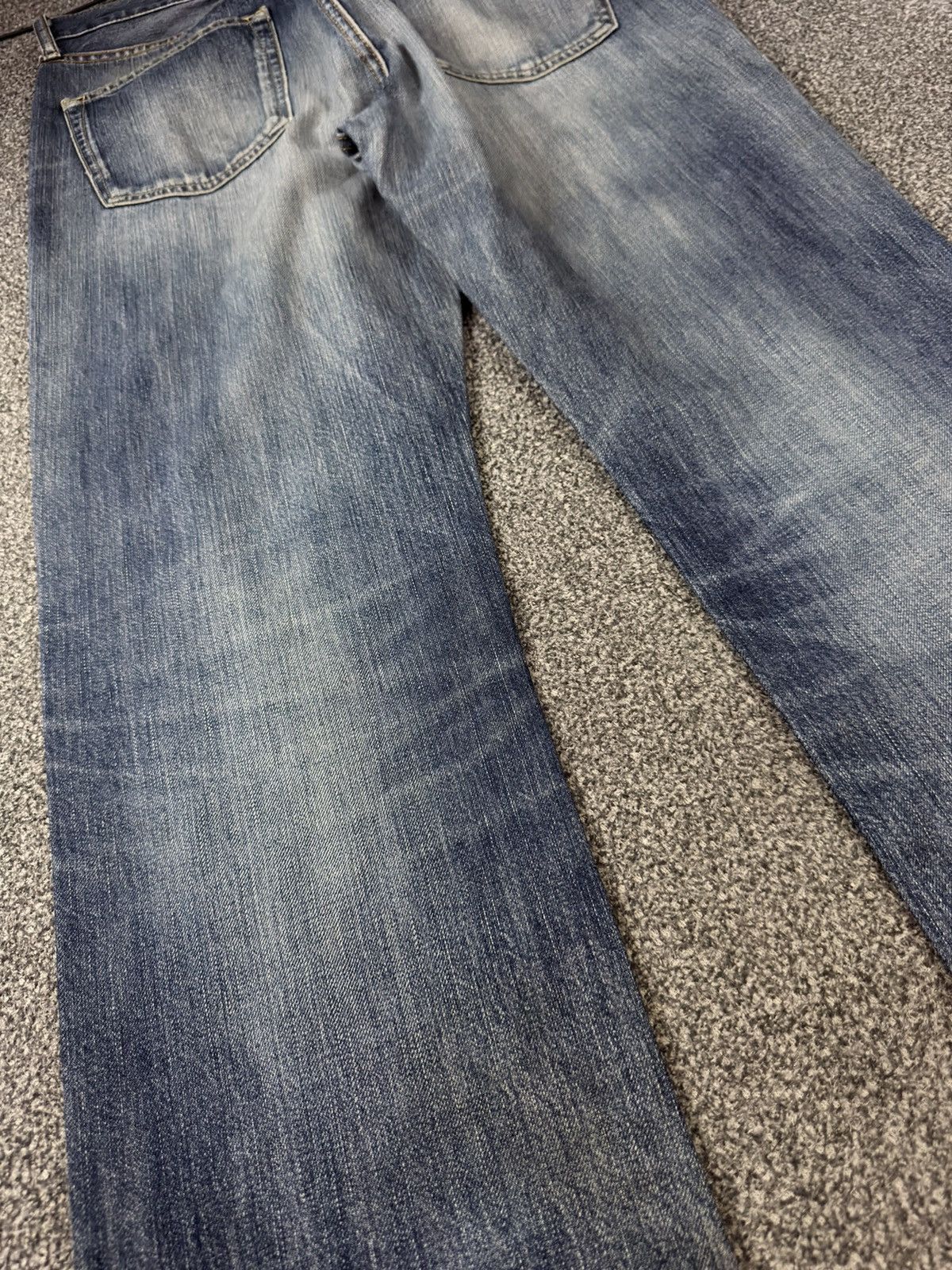 Fashion Victim Vintage 90s Uniqlo Whisker Faded Wash Distressed Denim W32 Size US 32 / EU 48 - 10 Thumbnail