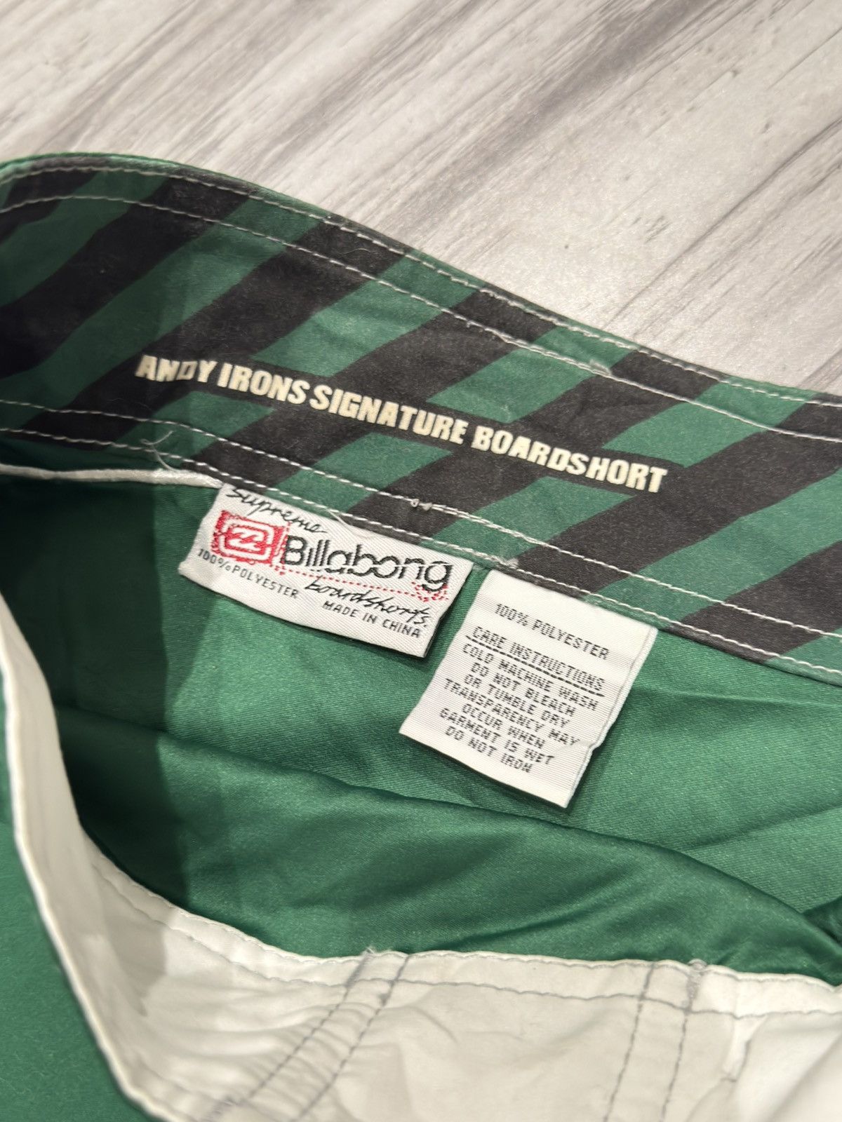 Billabong Rare vintage Billabong Andy Irons Rising Sun Y2K Boardshorts Size US 33 - 6 Thumbnail