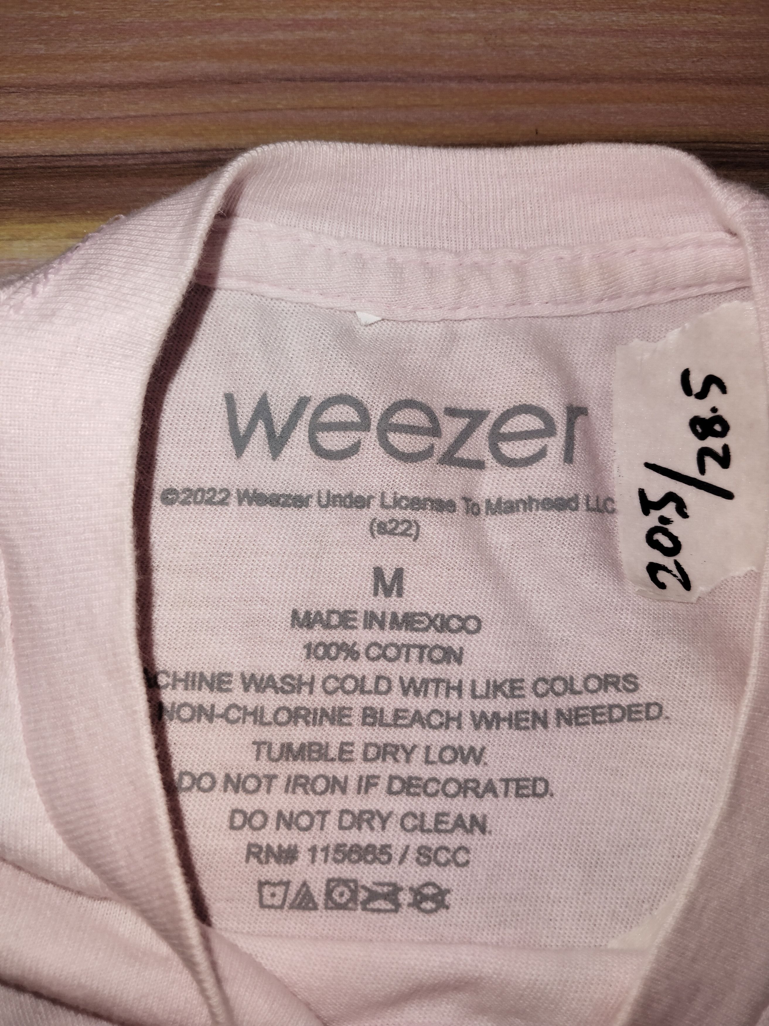 Band Tees Band WEEZER Tshirt Size US M / EU 48-50 / 2 - 2 Thumbnail