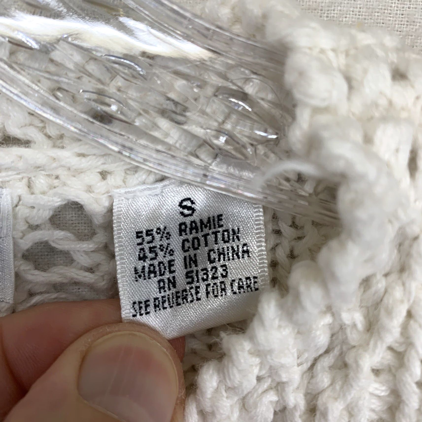Vintage VINTAGE Chaus Sweater Women Small White Open-Knit Crochet Boho Hippie 90s Y2K Cottagecore Womens Size S / US 4 / IT 40 - 6 Thumbnail