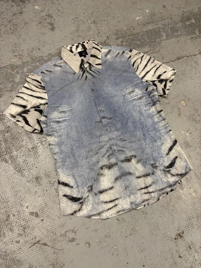 Roberto Cavalli 2000s Cavalli Blue & White Safari Zebra Short Sleeves Shirt Size US S / EU 44-46 / 1 - 4 Thumbnail