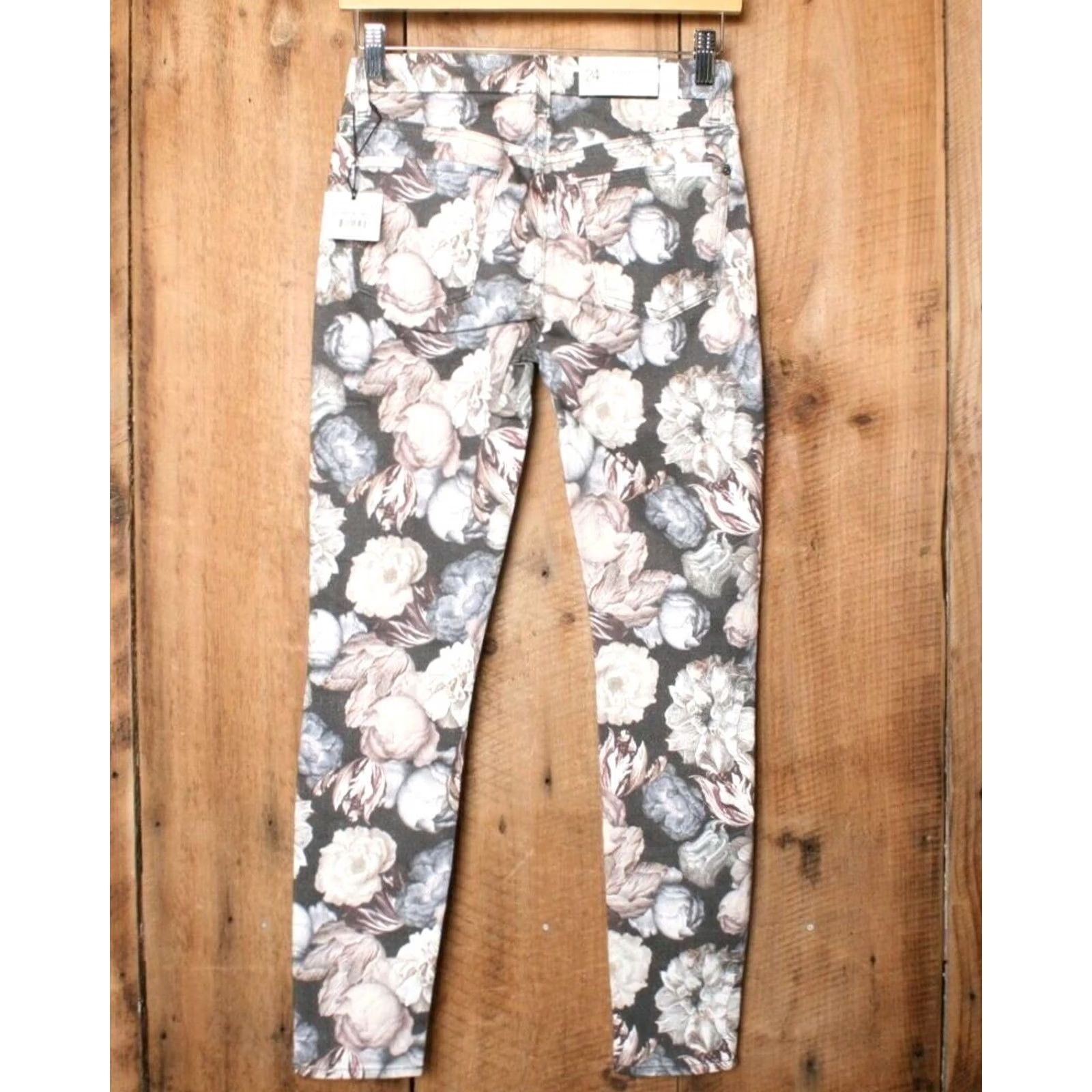7 For All Mankind 7 FOR ALL MANKIND The Ankle Skinny Jeans Sz. 24 Floral Print Multicolor Stretch Denim Womens Slim Distressed? (remove uncertain) Size 42" / US 20 - 2 Thumbnail