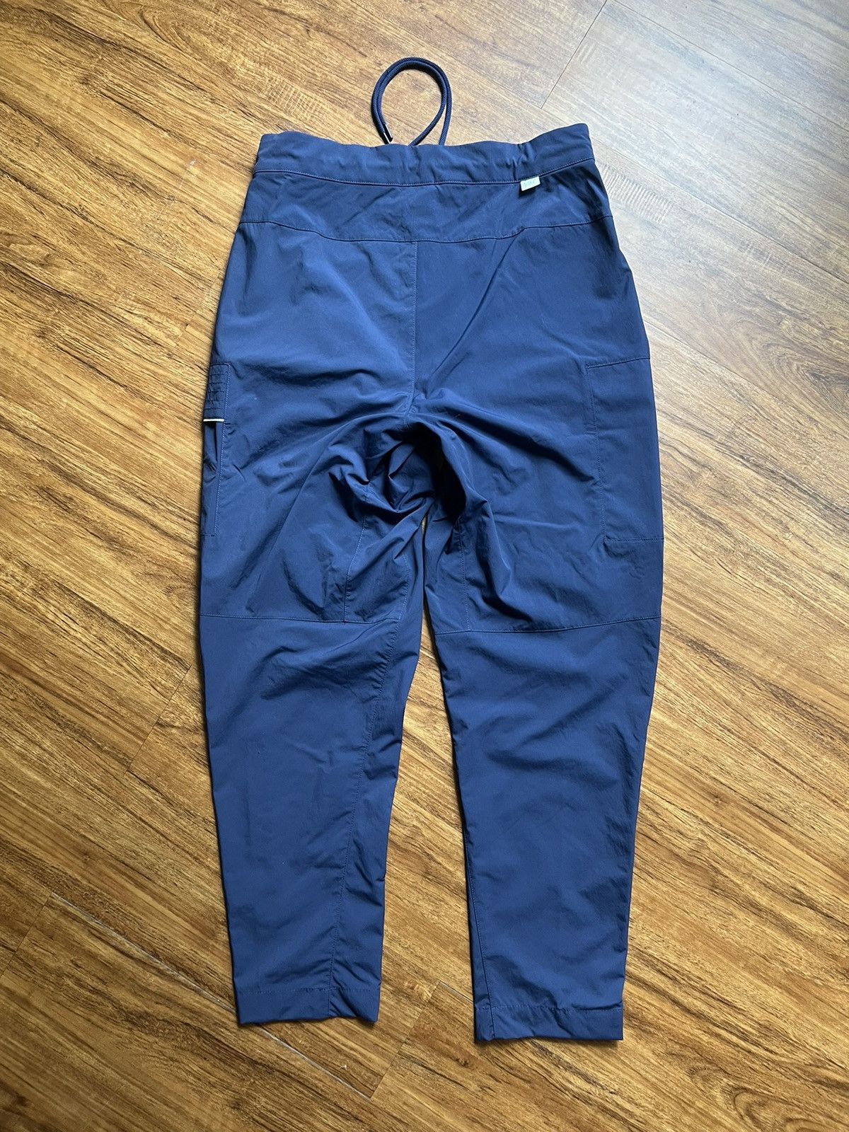 Nike Navy Nike Sportswear Ultralight Utility Cargo pants size 28 Size US 28 / EU 44 - 7 Thumbnail