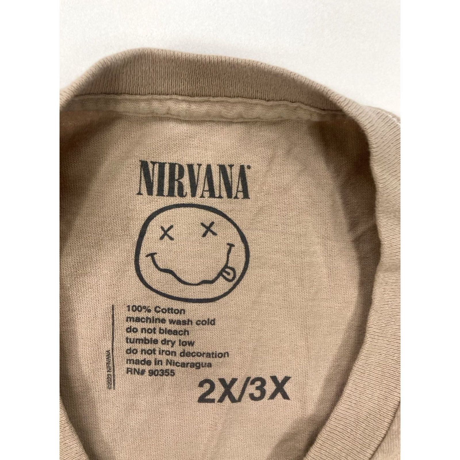 Vintage VINTAGE Nirvana Shirt Men 3XL Beige Short Sleeve Graphic T-Shirt Music Band Happy Face Tee Size US XXL / EU 58 / 5 - 6 Thumbnail