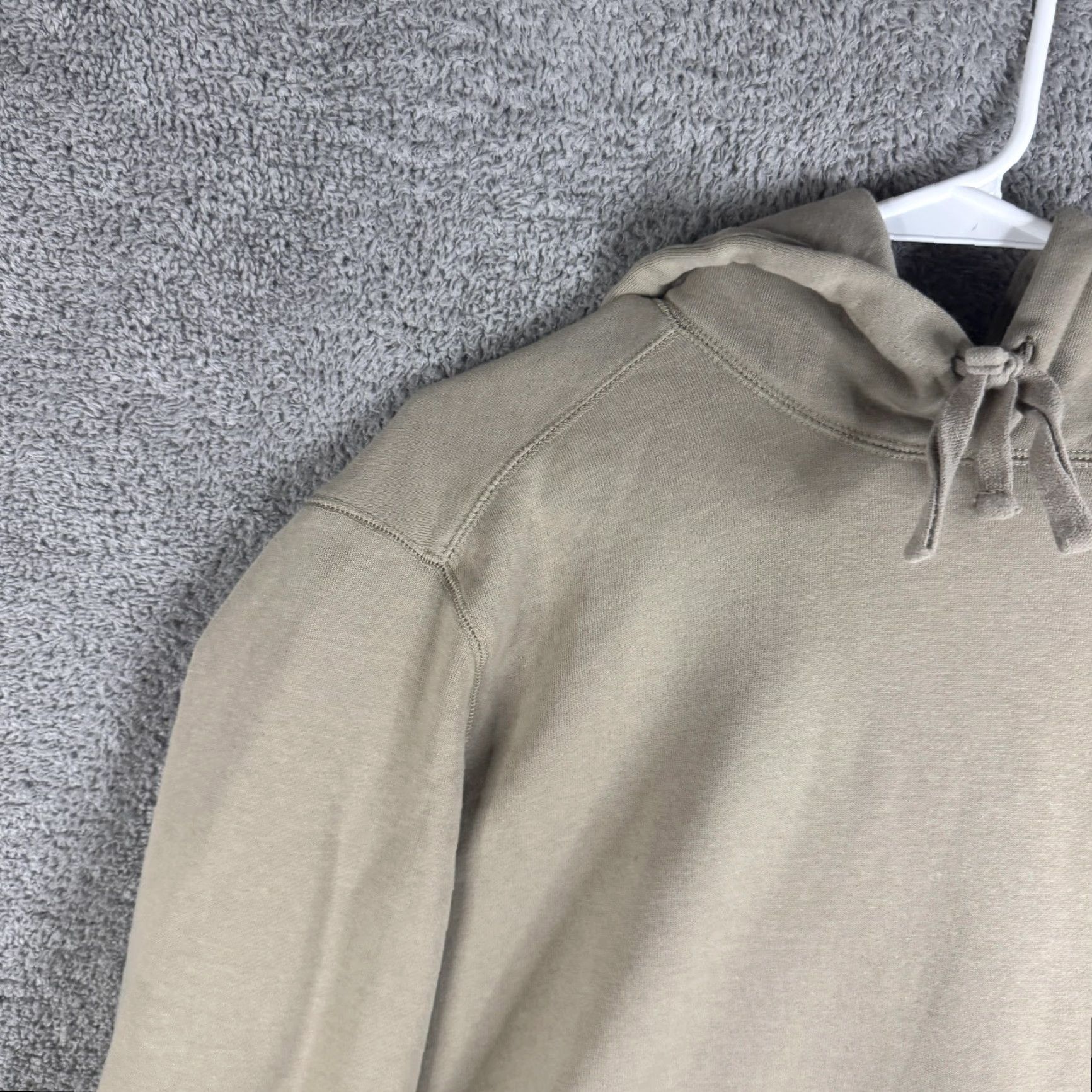 Champion Champion Hoodie Mens Medium Beige Fleece Pullover Sweatshirt C Logo Knit Front Pocket Ribbed Cuffs Hem Regular Fit Winter Mens Size US M / EU 48-50 / 2 - 5 Thumbnail