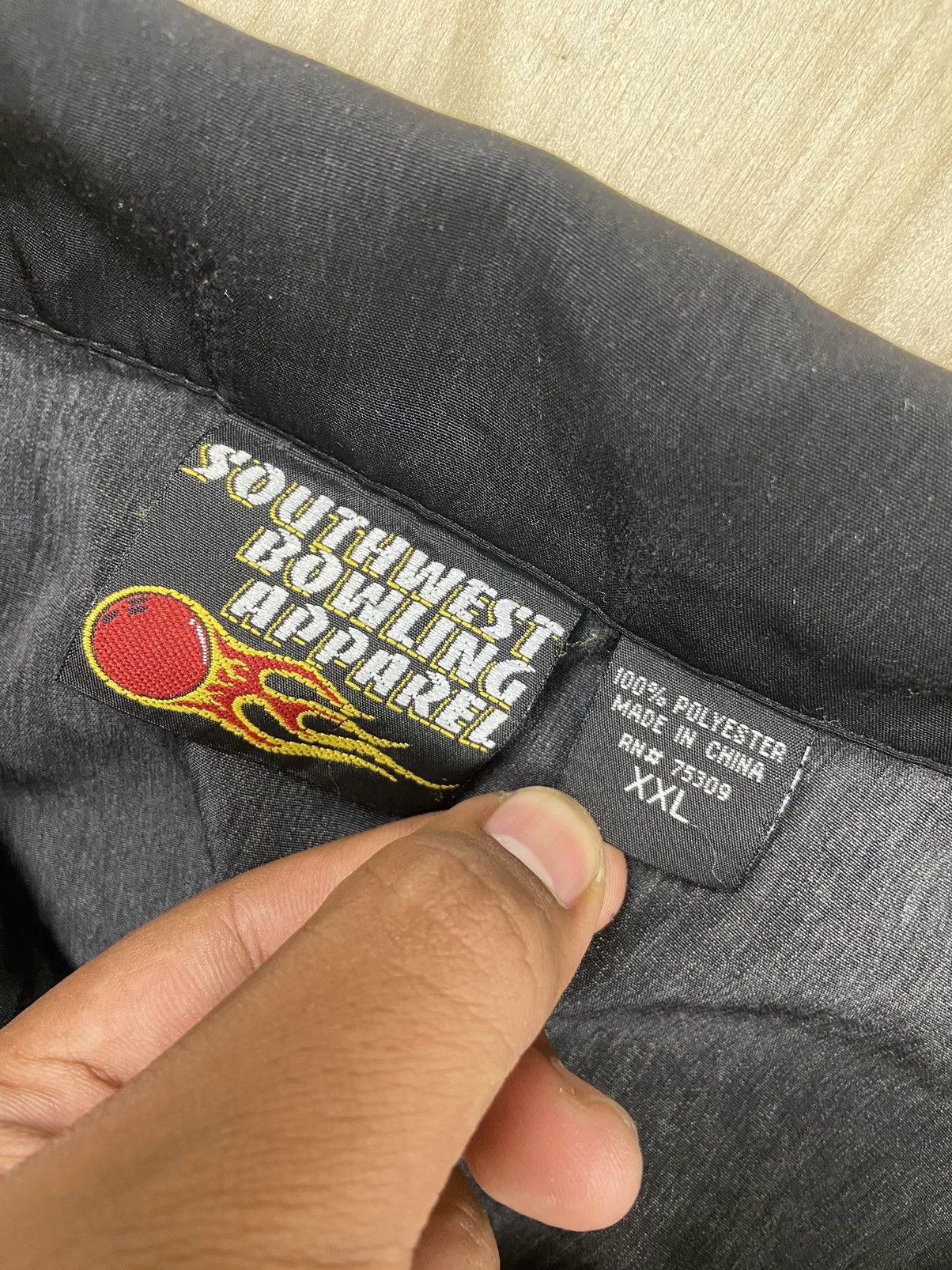 Vintage Vintage Y2K Southwest Flame Bowling Button Up Shirt Size US XXL / EU 58 / 5 - 6 Thumbnail