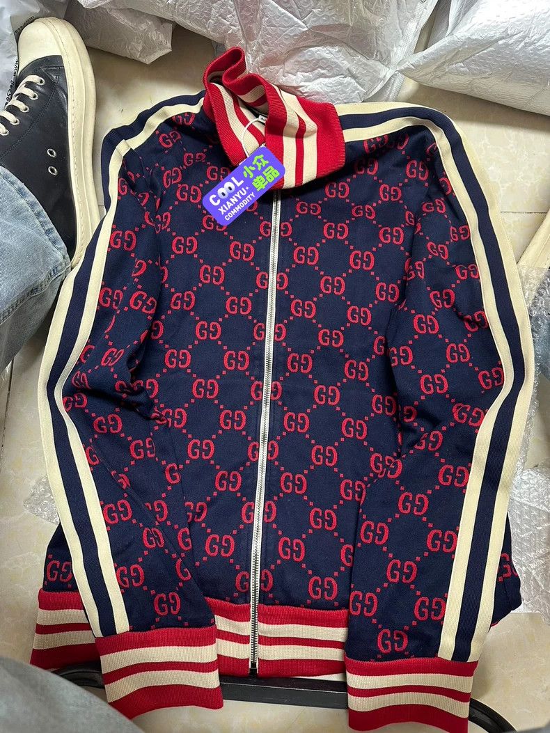 Gucci Gucci Red full-print double G jacket Size US L / EU 52-54 / 3 - 1 Thumbnail