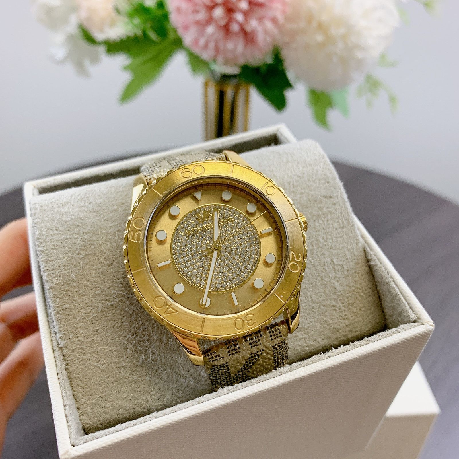 Michael Kors Michael Kors MK6999 Oversized Runway Dive Pavé Size ONE SIZE - 5 Thumbnail