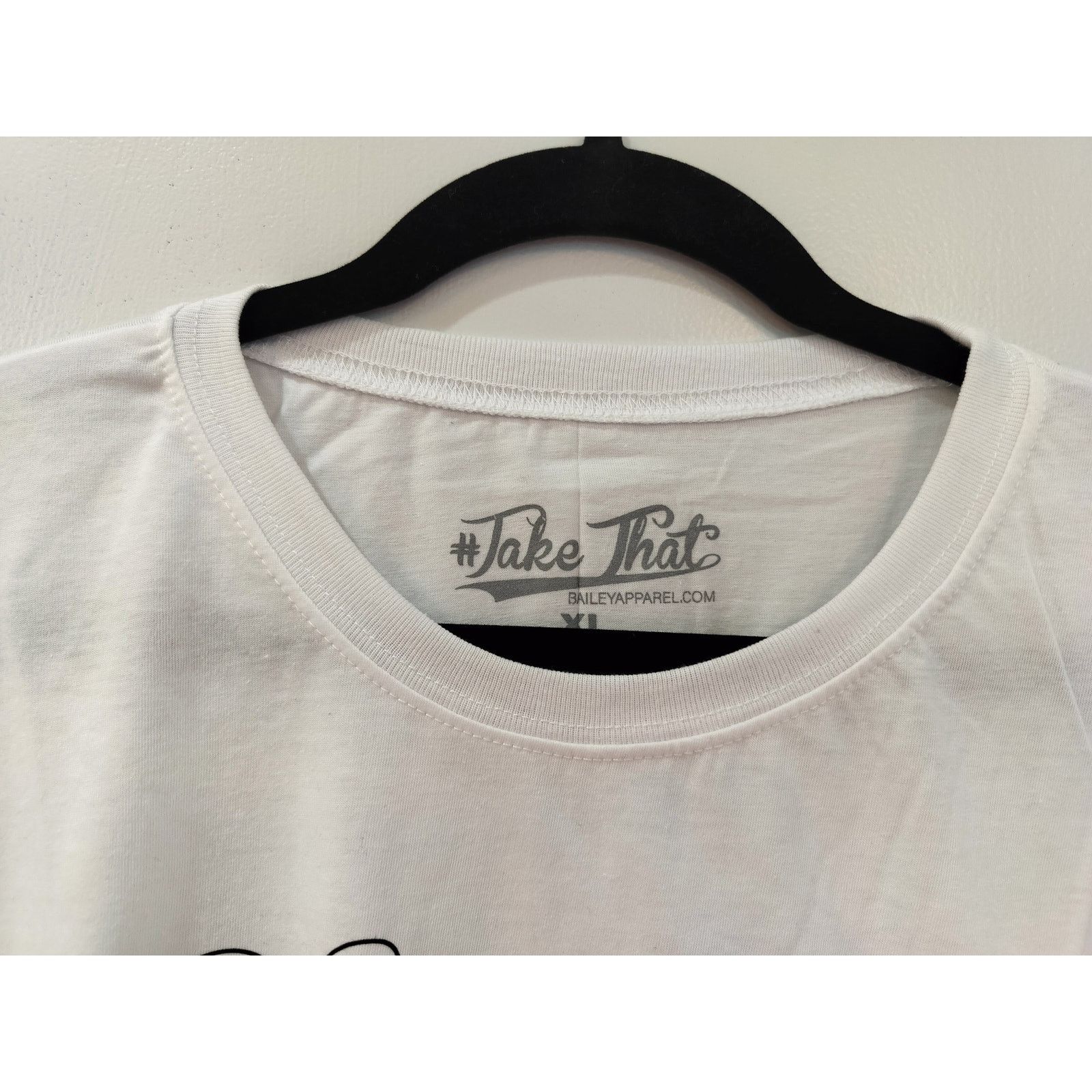 Other #Take That Juniors XL White Crop Tee “Chillin’” Graphic Size XL / US 12-14 / IT 48-50 - 3 Thumbnail