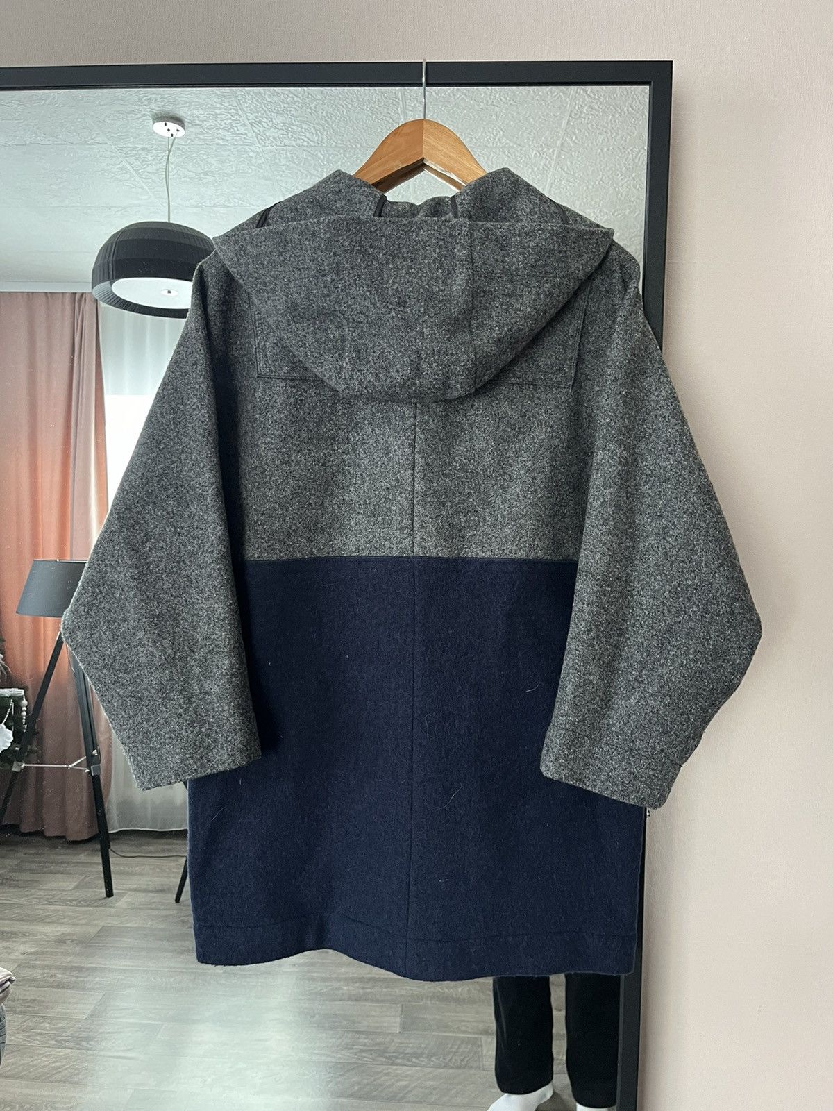 Cacharel Cacharel Virgin Wool Duffle Coat Navy/Grat Hooded Size US 6 Size M / US 6-8 / IT 42-44 - 4 Thumbnail