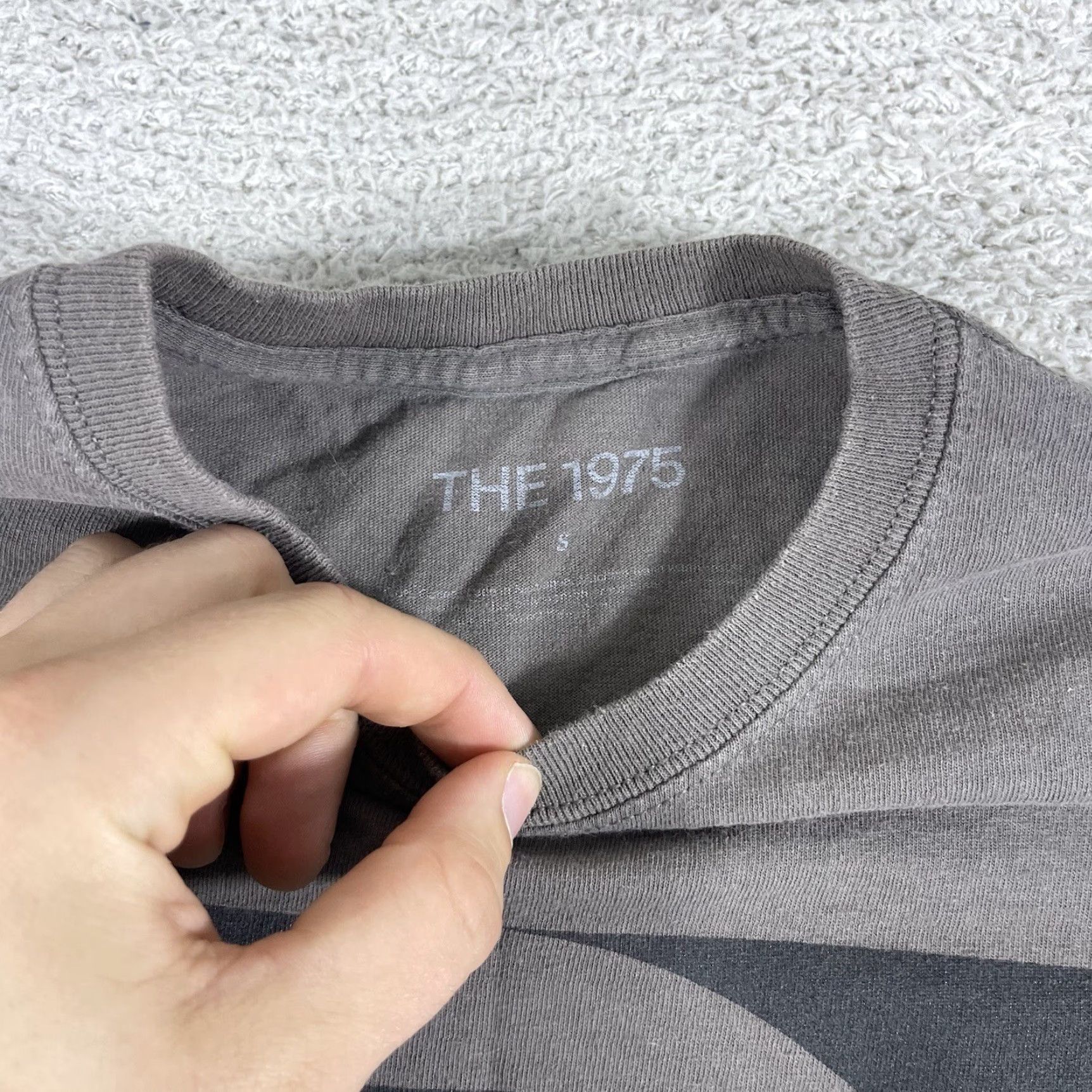 Vintage The 1975 T-Shirt Mens Small Gray Notes on a Conditional Form Tour Band NOACF Size US S / EU 44-46 / 1 - 3 Thumbnail