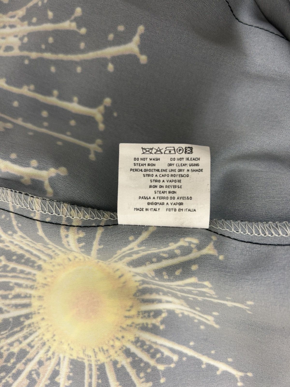 Moschino Rare Vintage Moschino Jeans "Micro-Organism" Print Shirt Size M / US 6-8 / IT 42-44 - 8 Thumbnail