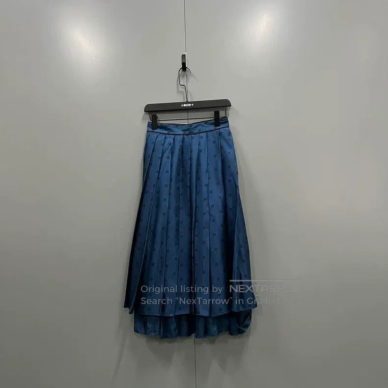 Fendi Fendi Asymmetrical Full Print Long Skirt Size 25" / US 0 / IT 36 - 1 Thumbnail