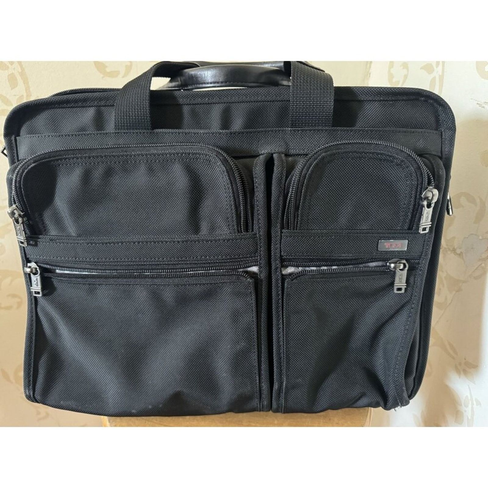 Tumi Tumi 3 Expandable Organizer Laptop Briefcase LN - Used Twice Size ONE SIZE - 1 Thumbnail
