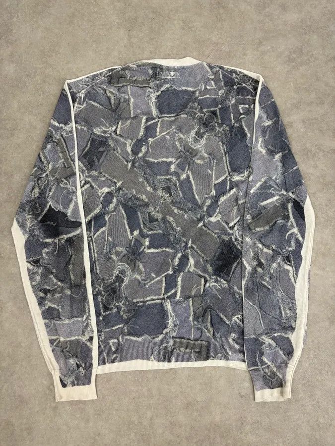 Dolce & Gabbana 2000s Dolce & Gabbana Grey Abstract Trompe L’œil V-Neck Sweater Size US M / EU 48-50 / 2 - 6 Thumbnail