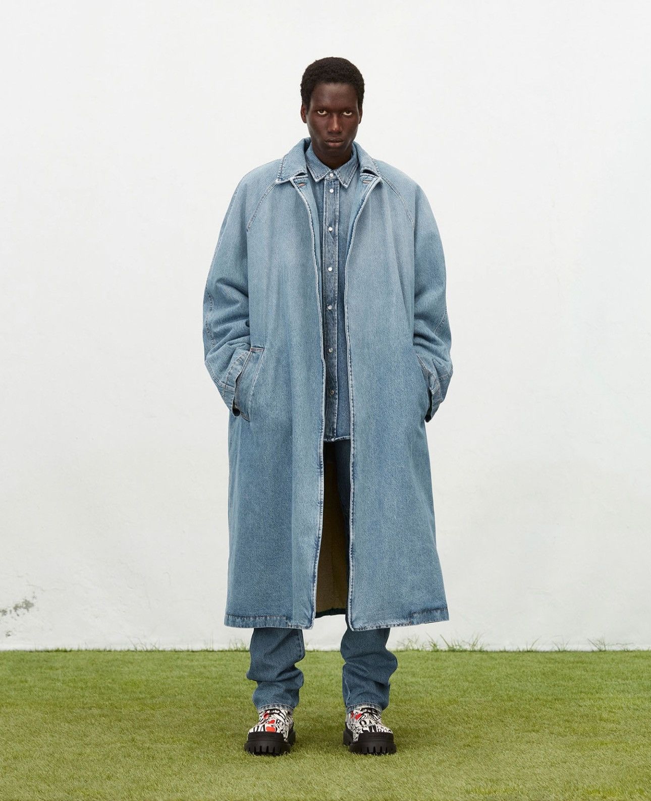 Balenciaga Balenciaga Denim Shearling Coat Size US S / EU 44-46 / 1 - 1 Thumbnail