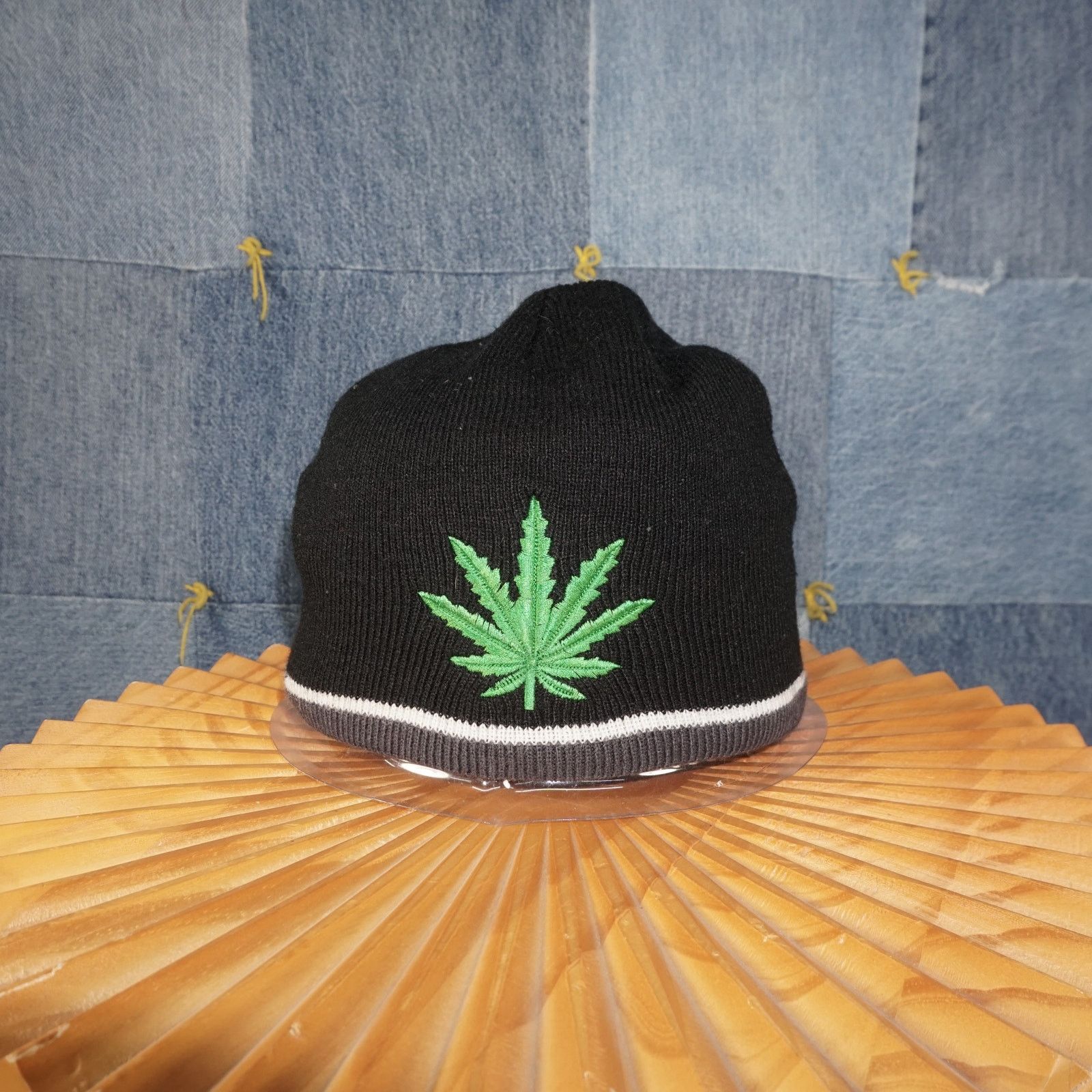 Vintage OSFA - Vintage / Y2K "Tree" Leaf Jesse Pinkman Style Beanie Size ONE SIZE - 1 Thumbnail