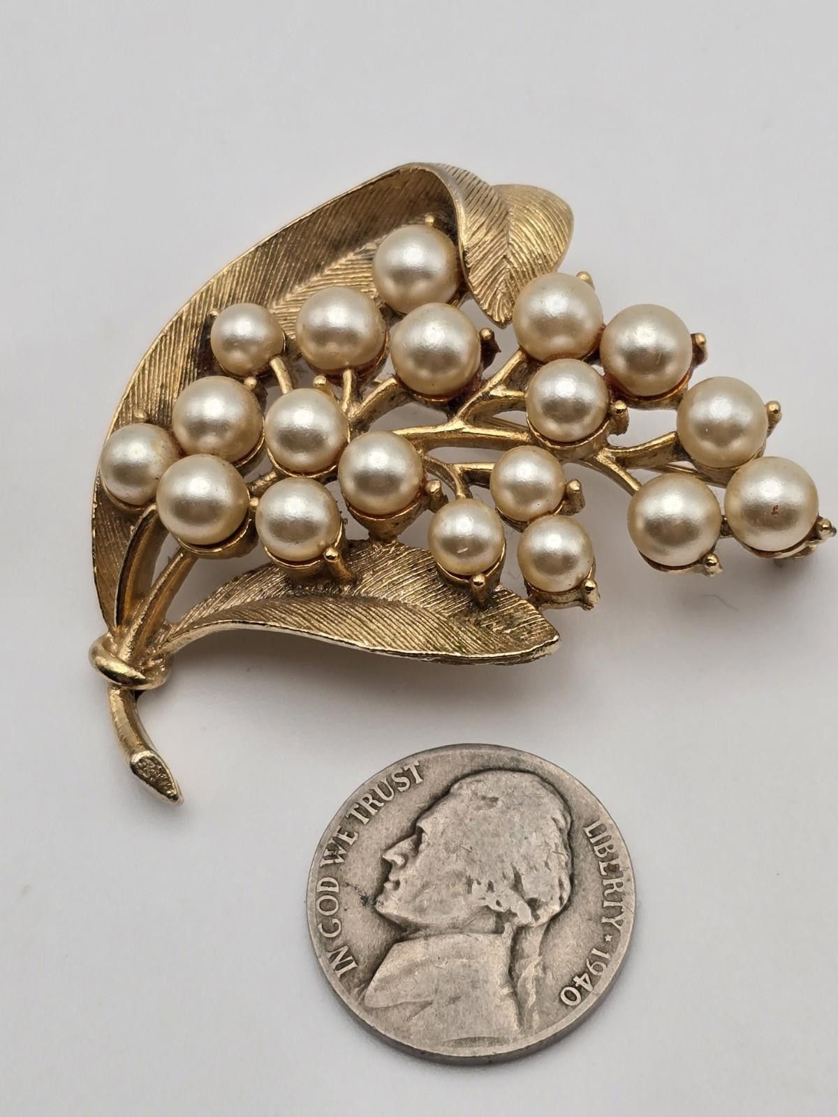 Other Vintage Lisner Faux Pearl Brooch & Earring Set Size ONE SIZE - 5 Thumbnail