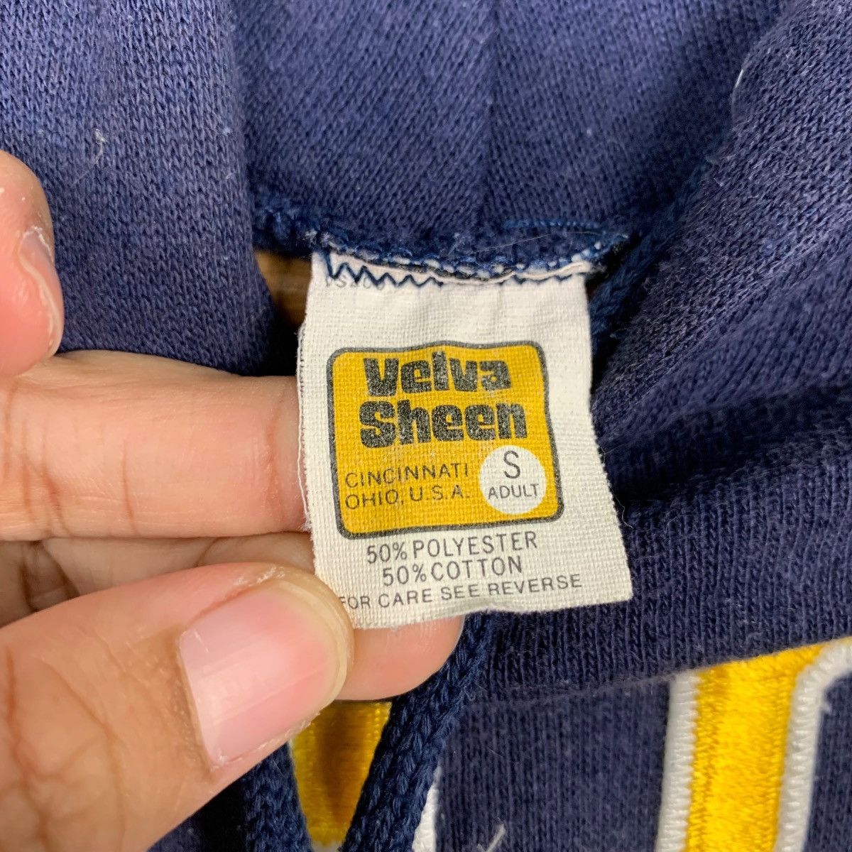 Velva Sheen DCCC Big Logo VELVA SHEEN Hoodies Sweatshirt #2015-C87 Size US S / EU 44-46 / 1 - 13 Thumbnail