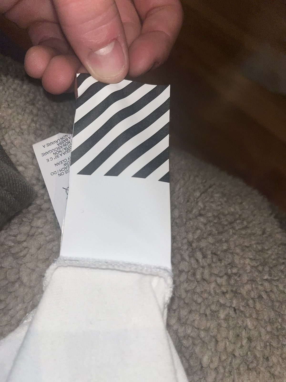Off-White SSENSE EXCLUSIVE T-SHIRT 2019 Size US L / EU 52-54 / 3 - 13 Thumbnail
