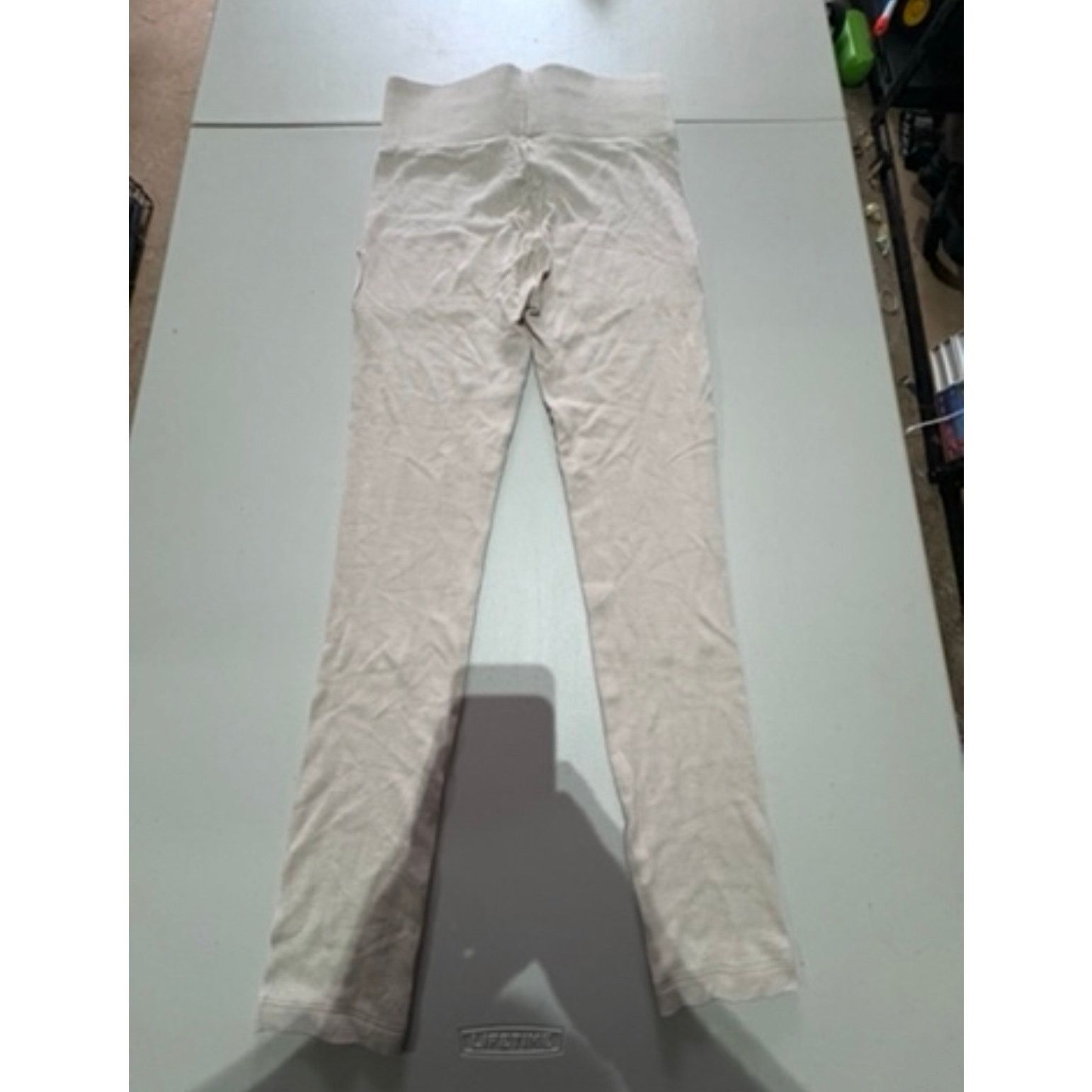 Lou & Grey Lou & Grey Size S Cream High Rise Leggings Cargo Pants Size 27" / US 4 / IT 40 - 3 Thumbnail