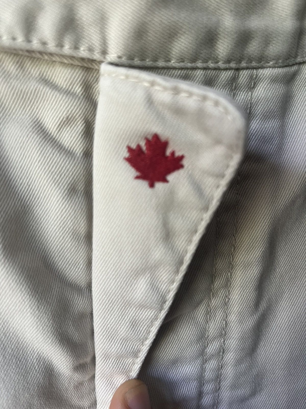 Dsquared2 (Rare) Dsquared2 cream white shorts Size US 34 / EU 50 - 2 Thumbnail