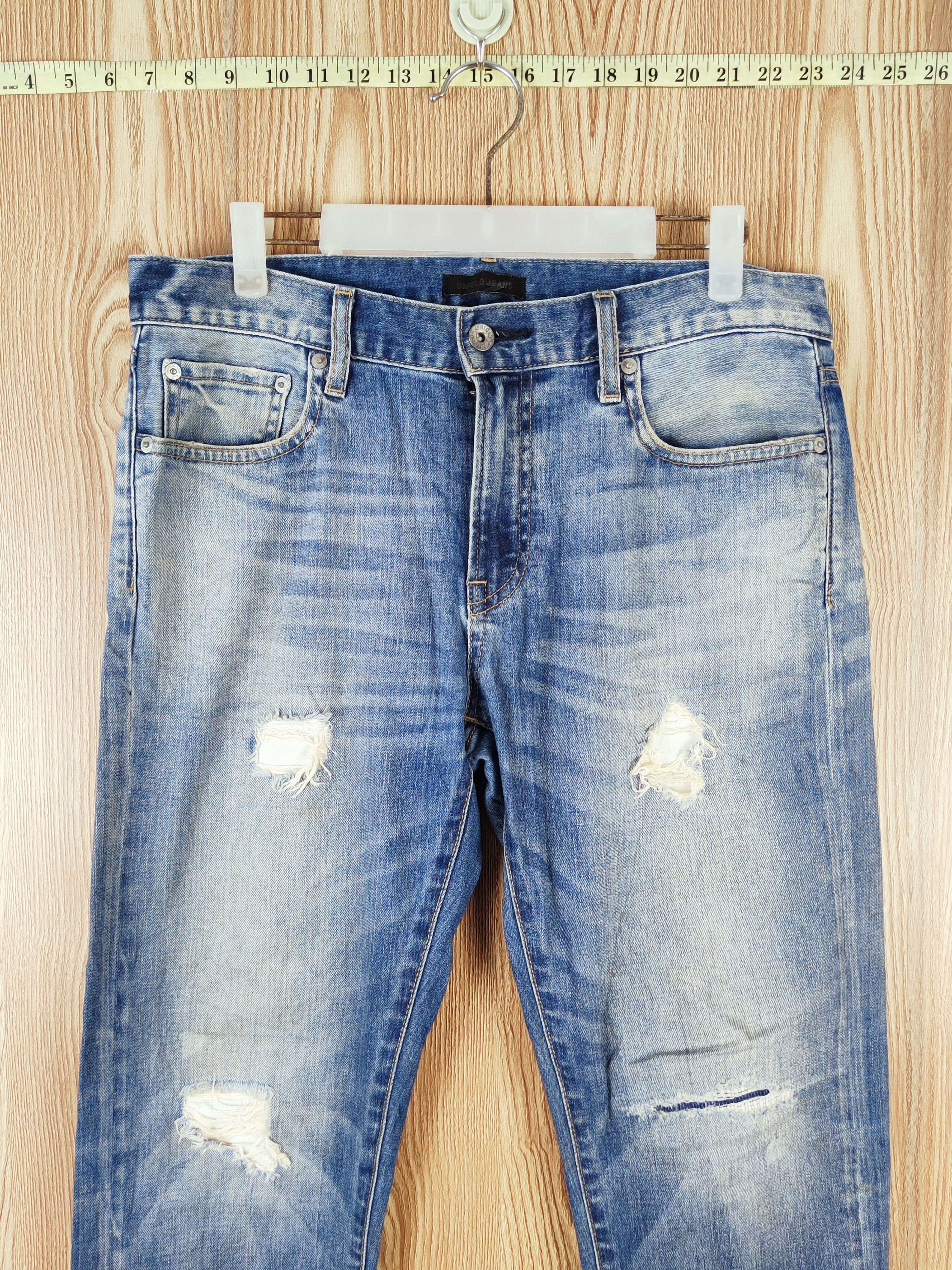 Uniqlo × Vintage Vintage Uniqlo Blue Faded Distressed Ripped Jeans Size US 34 / EU 50 - 2 Thumbnail